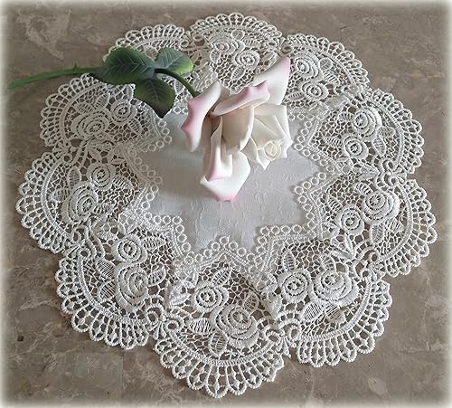 Miniatura 3 de Galleria di Giovanni Doilies Royal Rose Juego de 3 posavasos redondos de encaje europeo blanco de 12 pulgadas