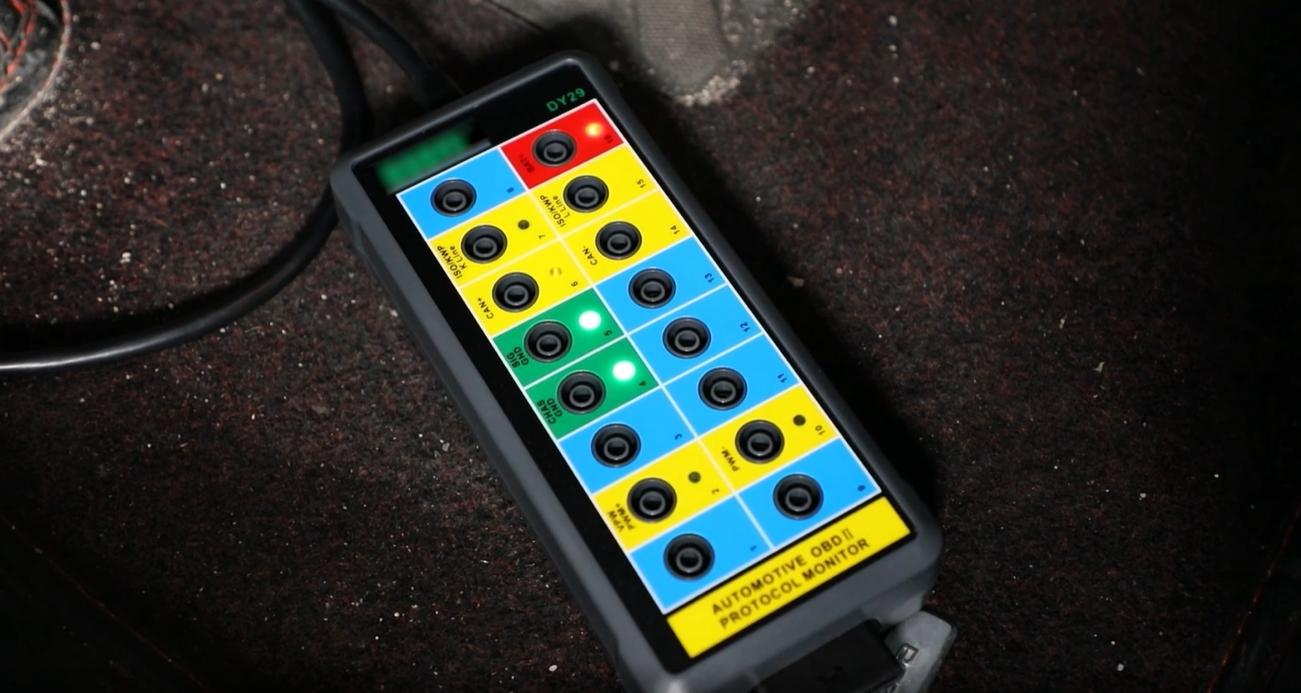OBD2 Breakout Box Powerful OBDII Protocol Detector Communication