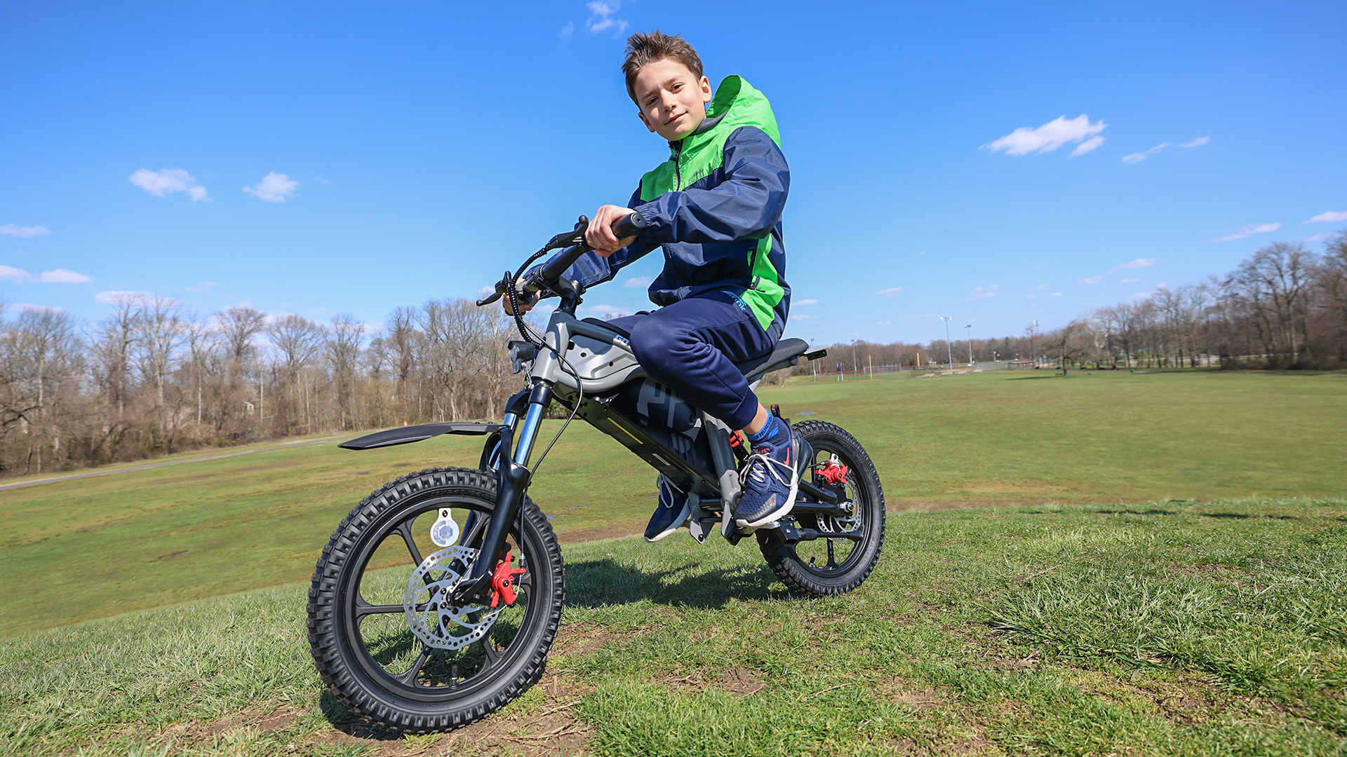 étra Amazon.com : Gotrax Astra Electric Dirt Bike, 16