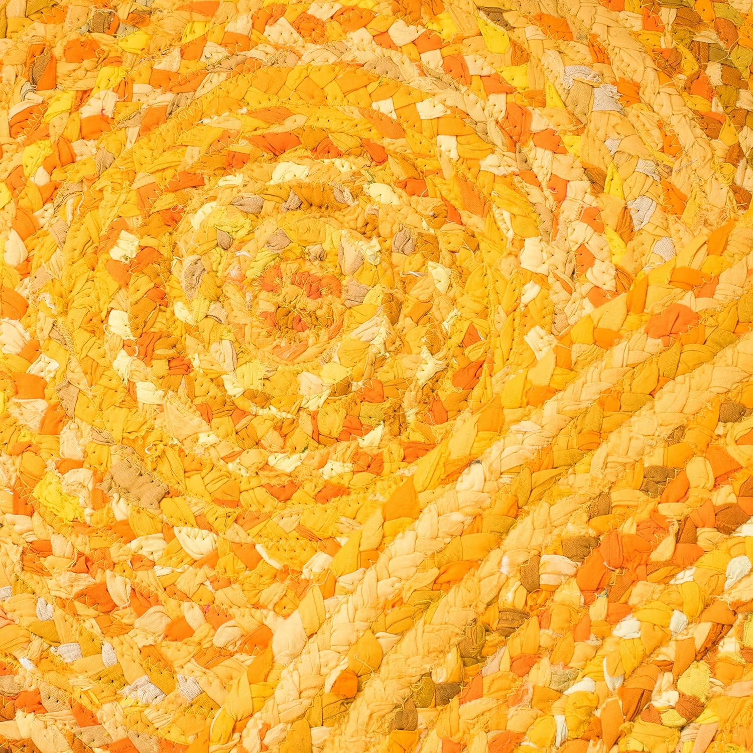 SAFAVIEH Braided Collection Area Rug - 3' x 5' Oval, Gold, Handmade Country Farmhouse Reversible Cotton, Ideal for High Traffic Areas in Living Room, Bedroom (BRD452D)