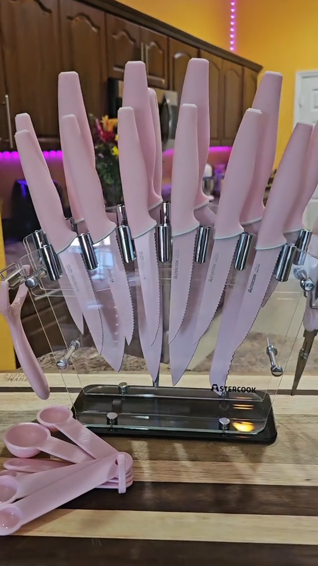 Amazon.com: Astercook Knife Set with Block and Sharpener, 22 Piece
