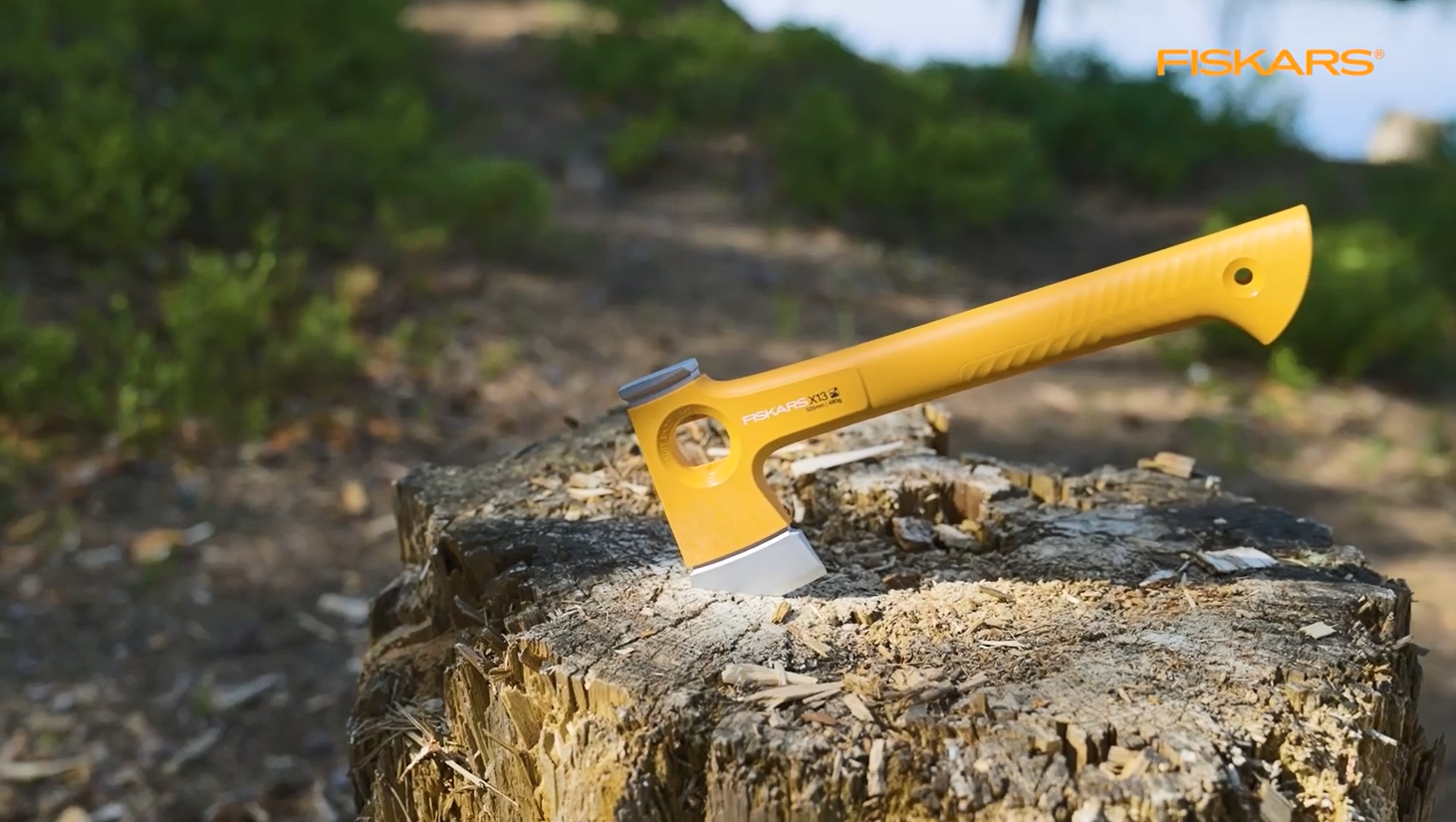 Amazon.com : Fiskars X13 Ultralight Hiking Axe 13