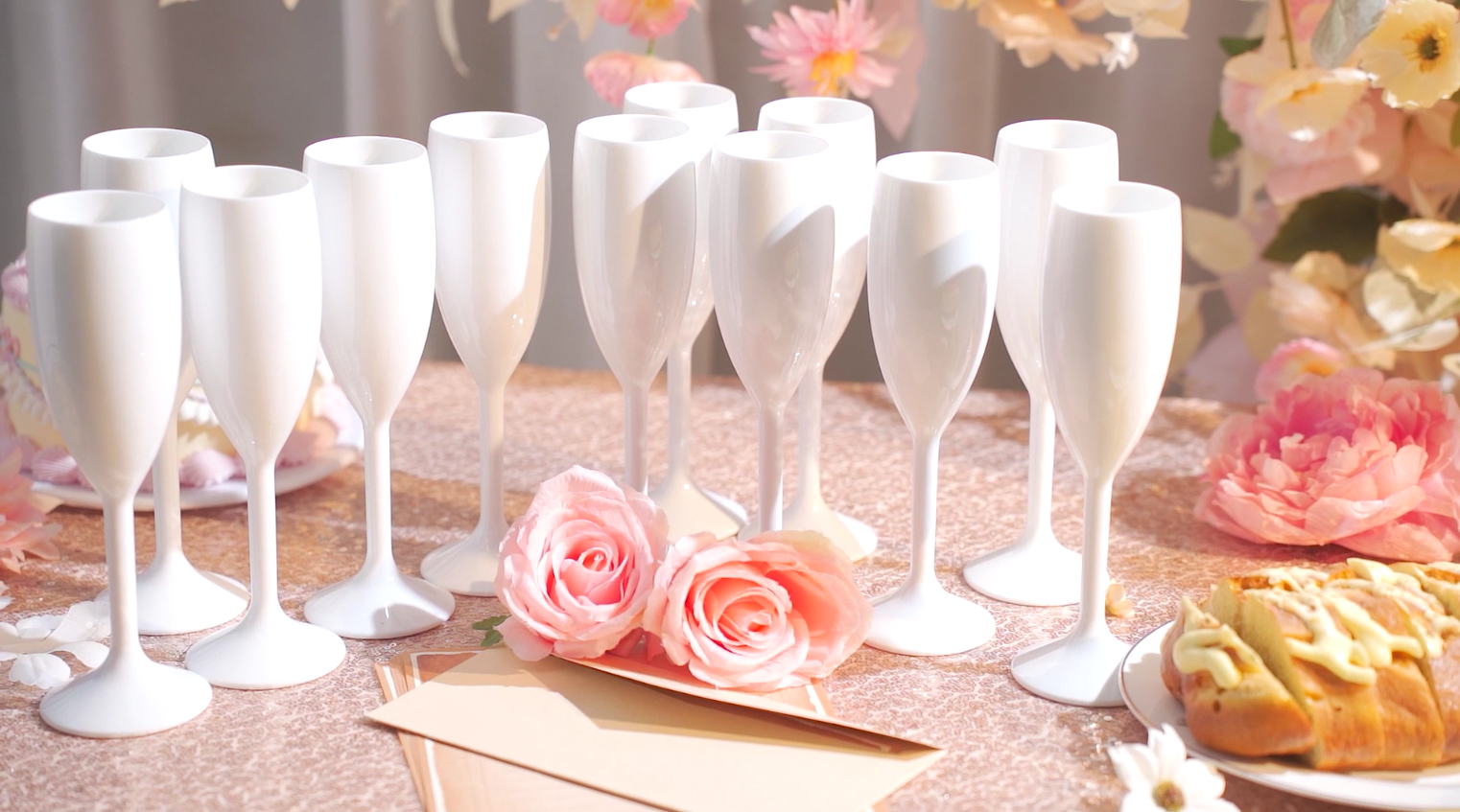 Matana - 24 Flute da Champagne Eleganti in Plastica, 150ml - Calici Plastica Rigida, Bicchieri da Brindisi per Feste, Compleanni, Matrimoni - Resistenti, Lavabili e Riutilizzabili
