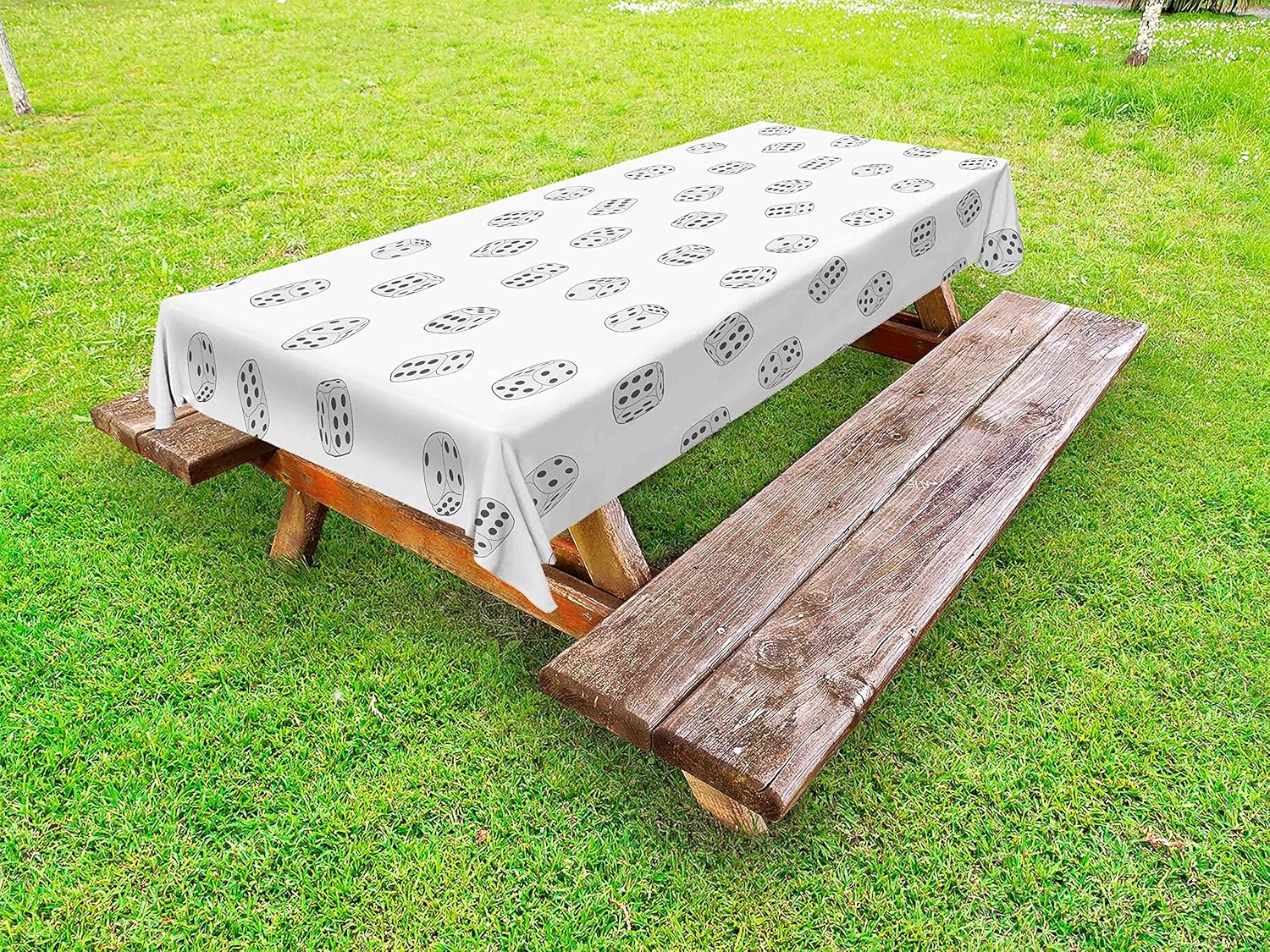 Lunarable Casino Outdoor Tablecloth, Grey Dice Gambling
