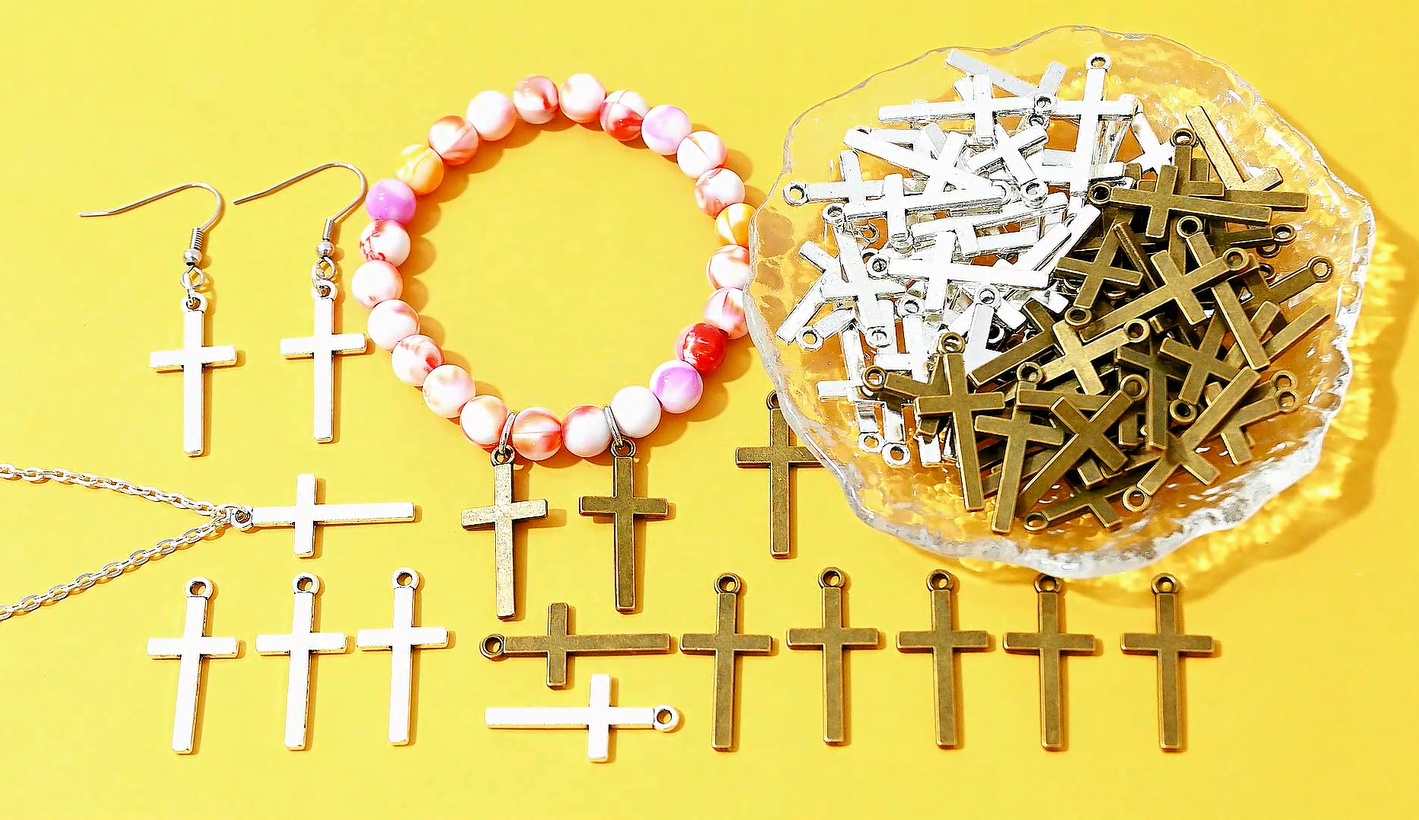 Lot De 100 Breloques En Alliage émaillé En Forme De Croix En Métal Blanc Avec Petit Crucifix à Dos Plat Pour Fabrication De Bracelets, Colliers, Bijoux, Loisirs Créatifs, Trou