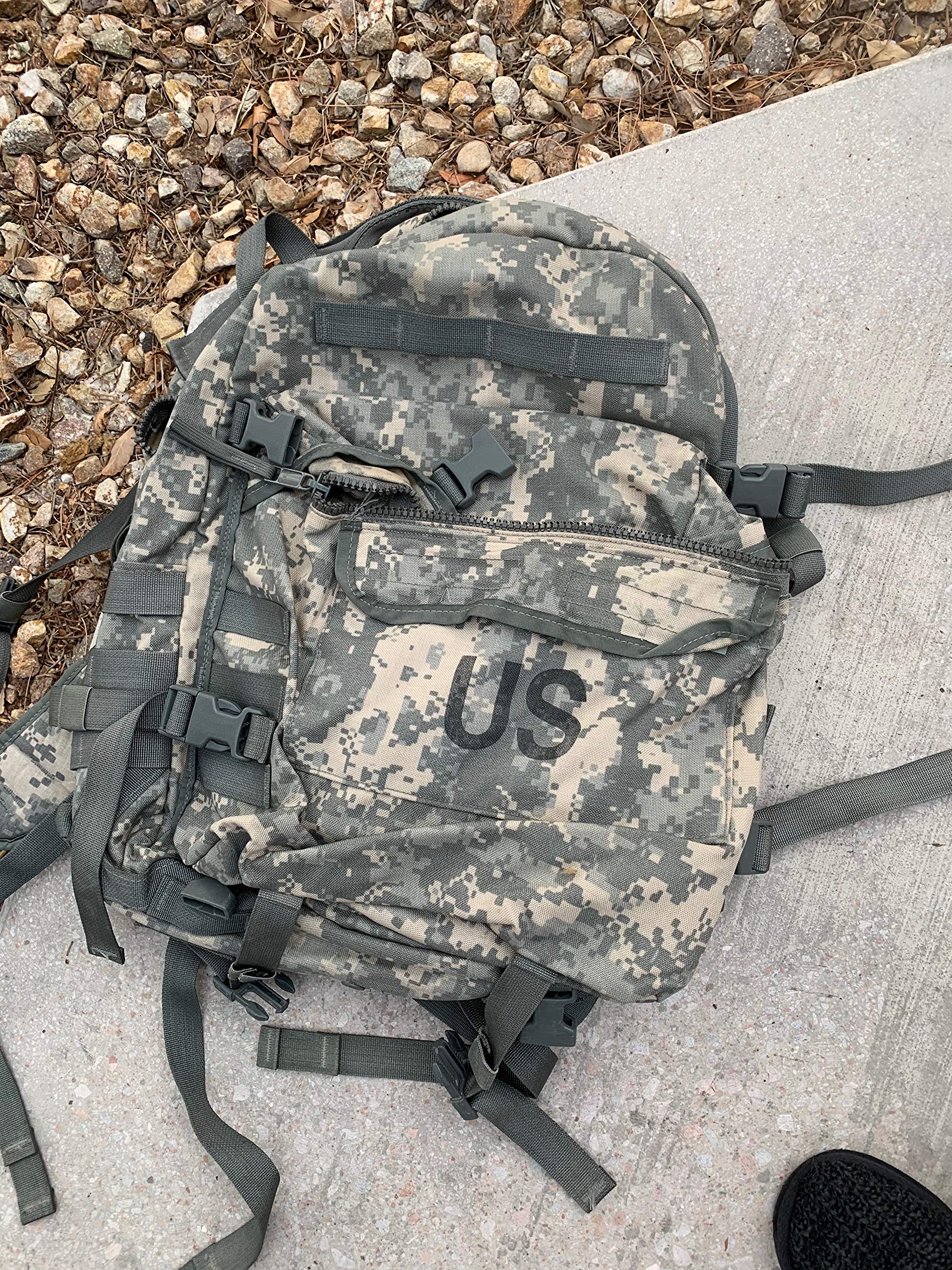 Amazon.co.jp: 米軍の弾薬 Can Man MOLLE タクティカルバックパック