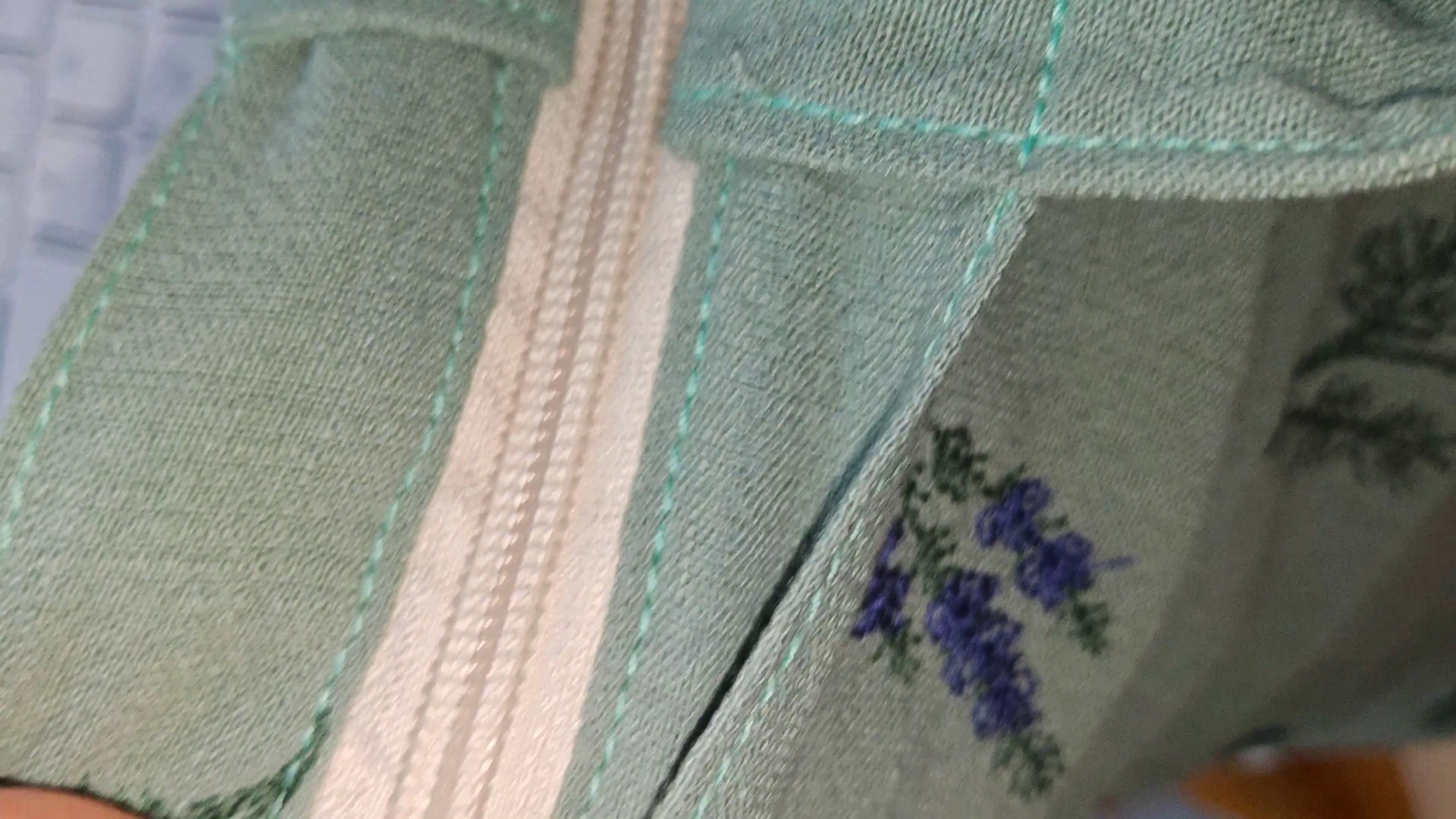 Bolso Tote Bordado Suave para Mujer miniatura 7