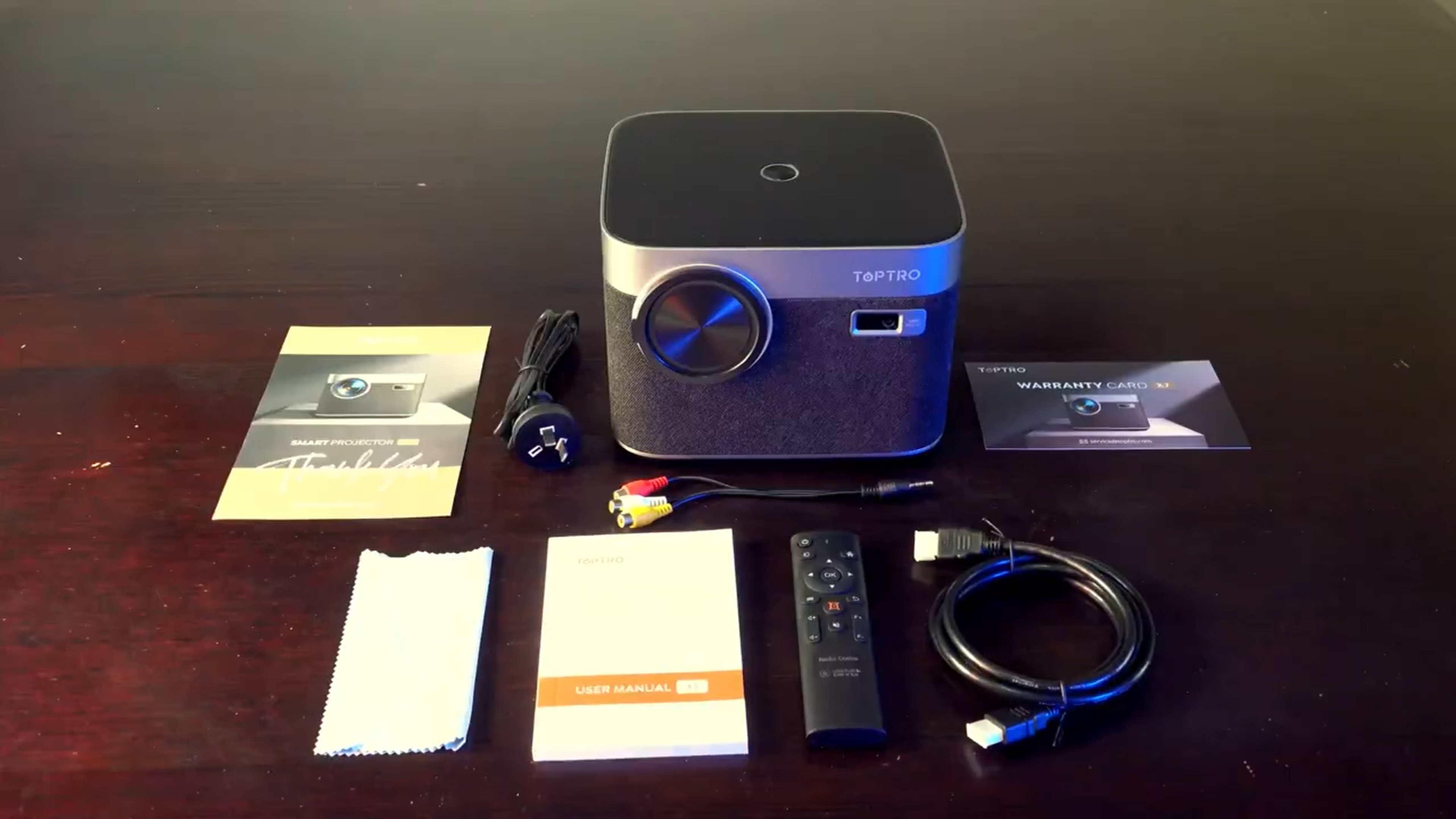 【プロジェクター】TOPTRO X7 Amazon.co.jp: 【2024先行発売&正規Android TV搭載】TOPTRO
