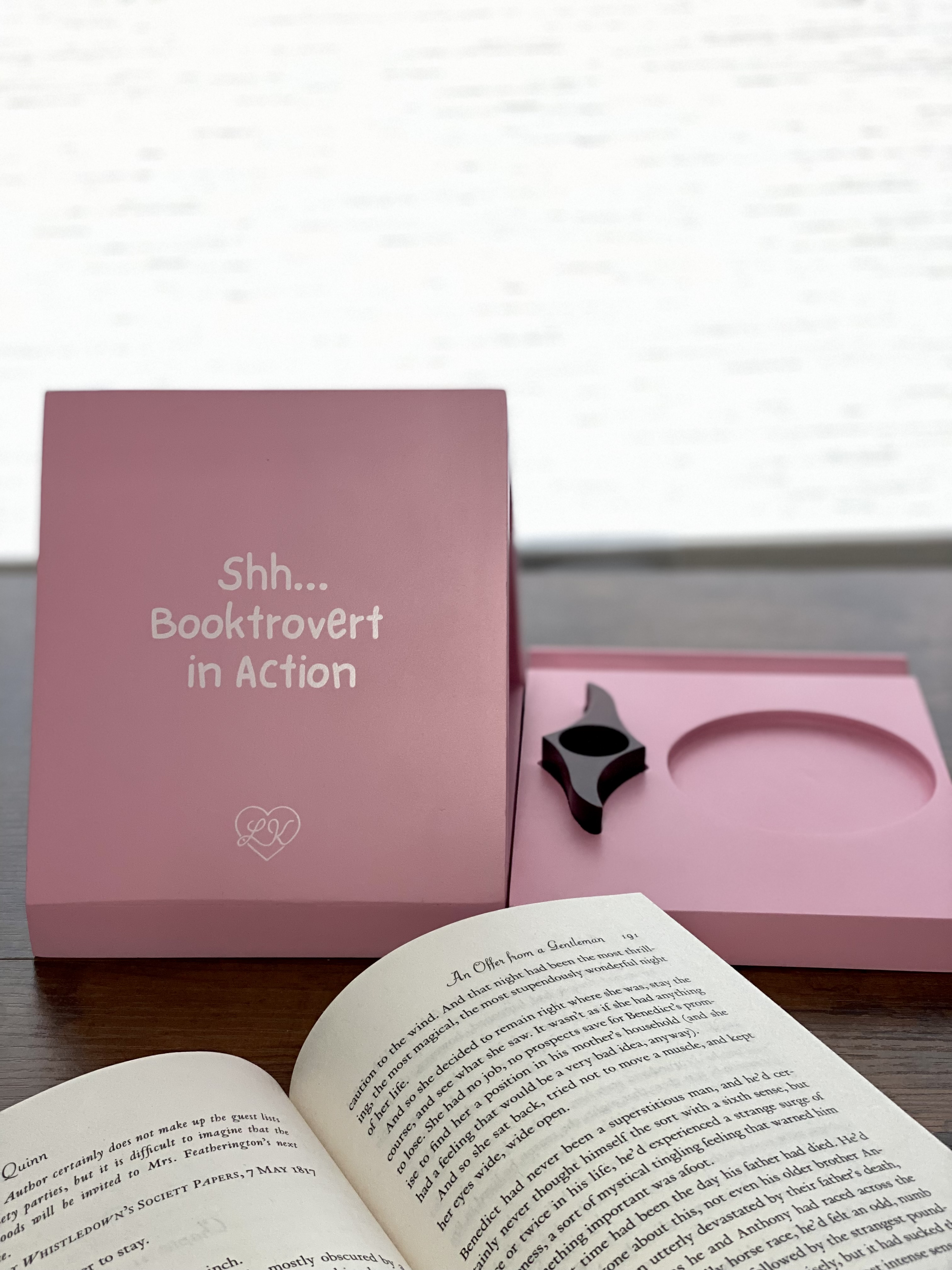 Triangle Book Holder for the Reading Enthusiasts 