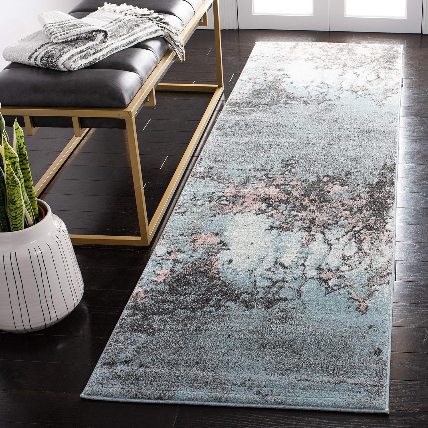 SAFAVIEH Glacier Collection Area Rug - 5'3" x 7'6", Blue & Multi, Modern Abstract Design, Non-Shedding & Easy Care, Ideal for High Traffic Areas in Living Room, Bedroom (GLA125B)