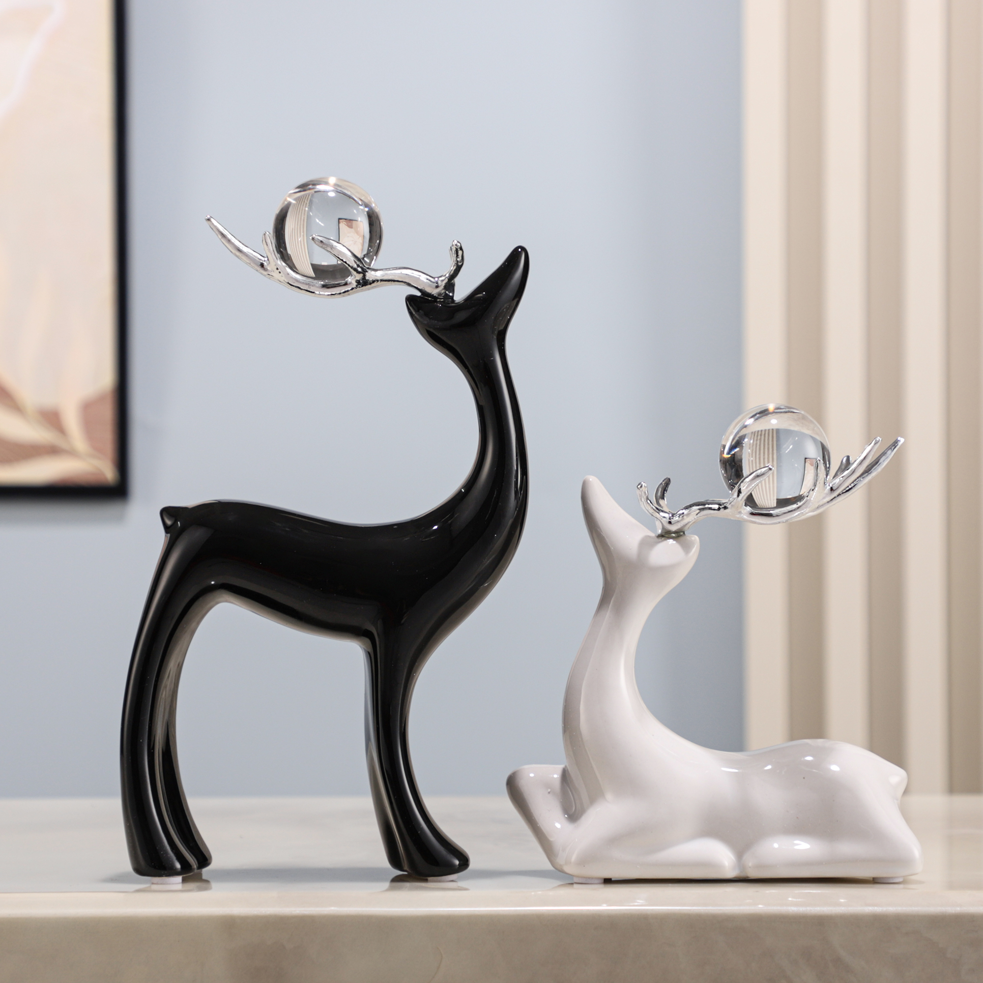 Set de Estatuas de Renos en Cerámica Negro y Blanco miniatura 7
