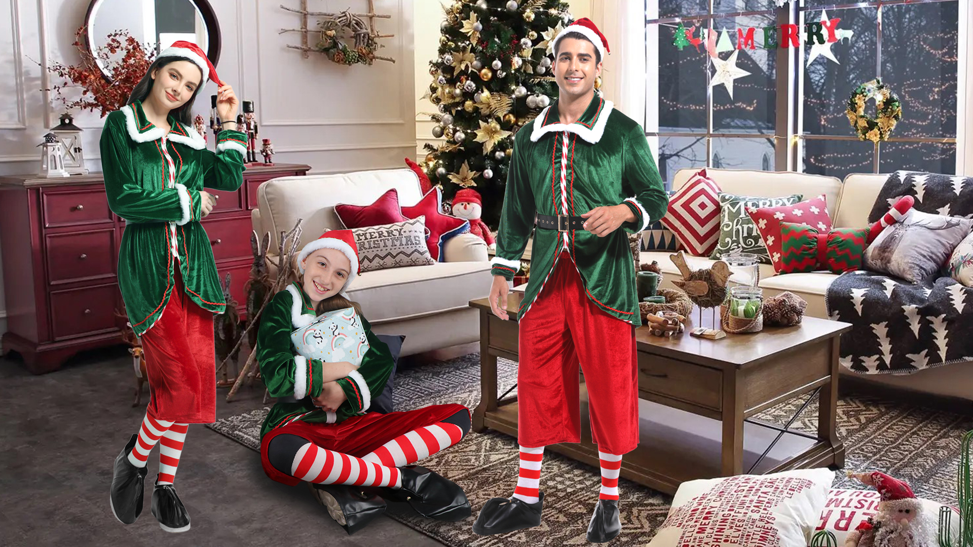 Nieuw Jaar En Kersttradities. Schattige Kleine Jongen Zet Een Grappige Bril Op En Een Kersthoed Thuis Die Gedecoreerd Voor Kerst Image204458349