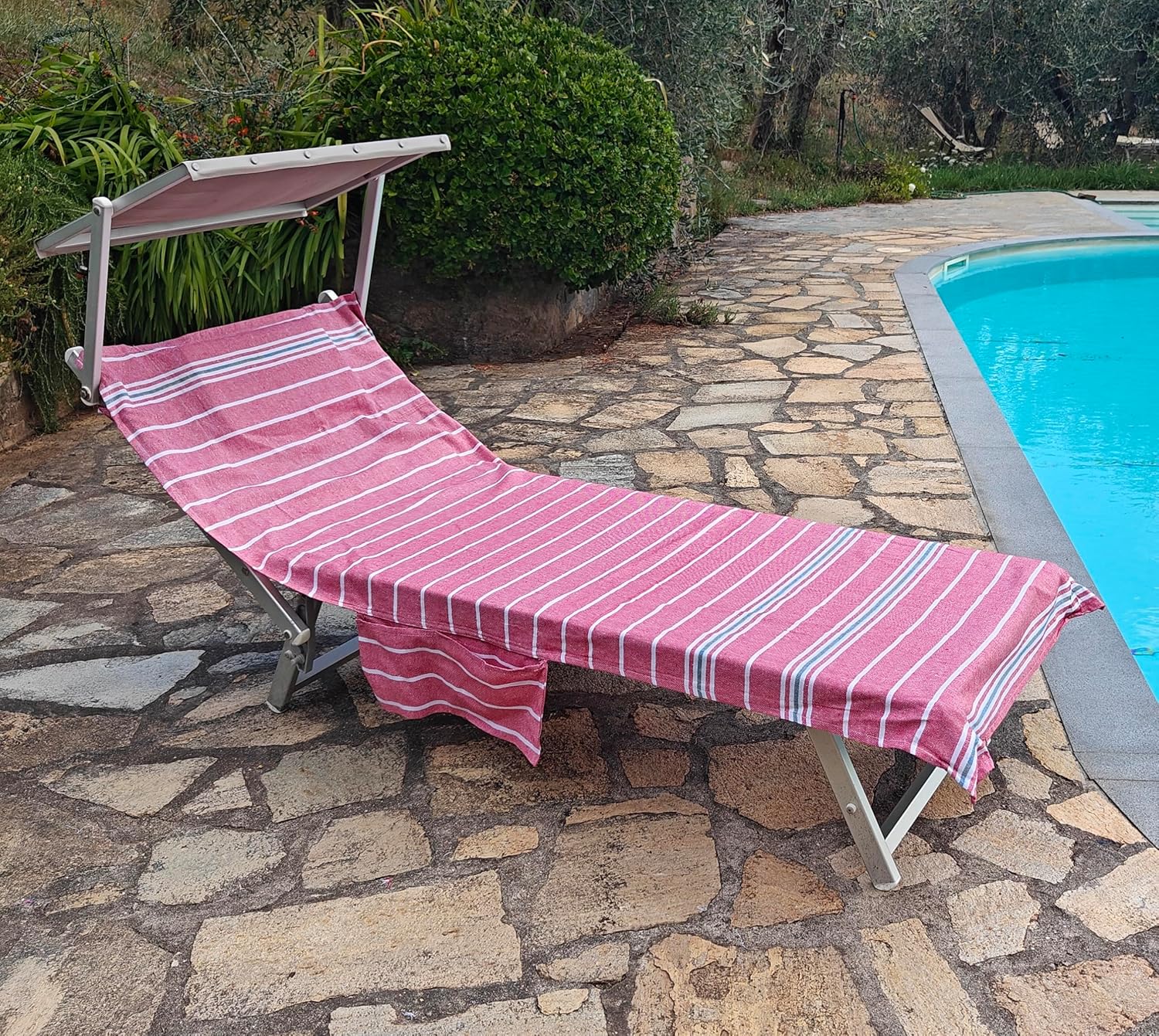 Riviera Beach Towel 75 x 195 cm Cotton Stripe Design / Cot Blanket with Cushion, Pockets and Carry Bag / Red and Blue