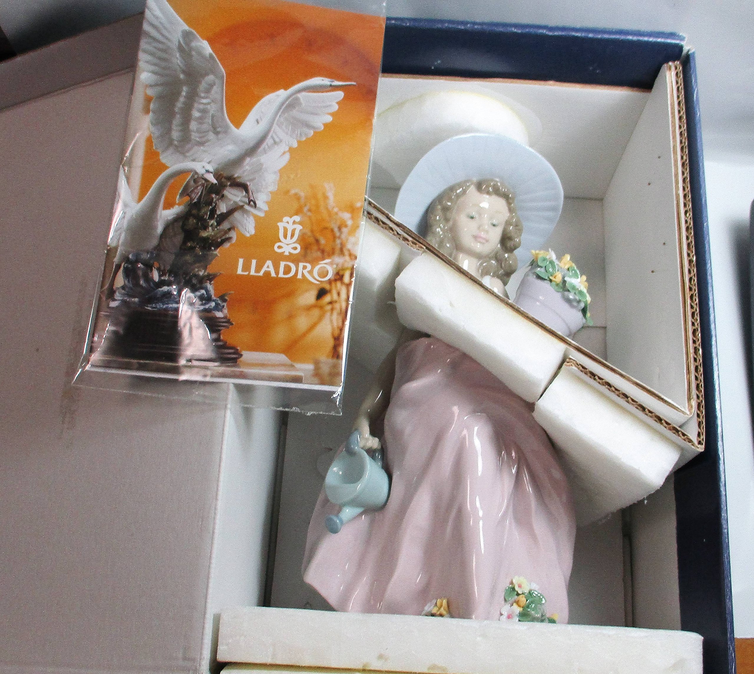 Amazon.com: Lladro Figurine, 7676 A Wish Come True : Home & Kitchen