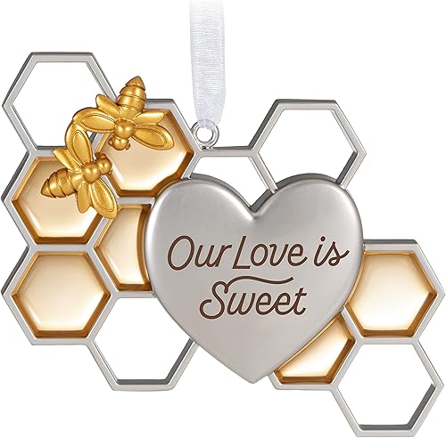 Hallmark Keepsake Adorno de Navidad 2023 Our Love is Sweet Bee and Honeycomb