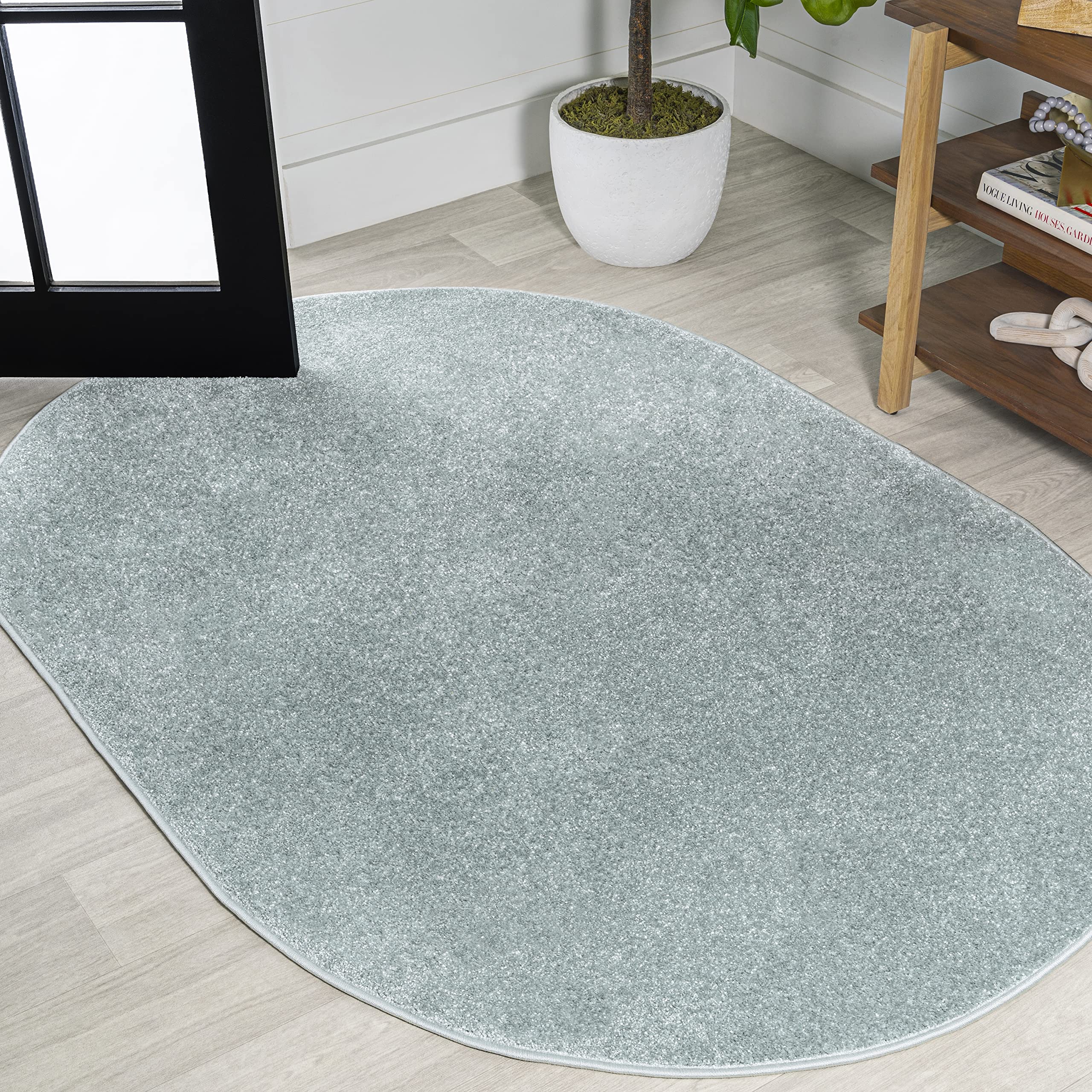 JONATHAN Y SEU100S-6OV Haze Solid Low-Pile Indoor Area Rug, Coastal, Bohemian, Minimalist, Classic, Casual for Bedroom,Kitchen,Living Room,Non Shedding,Easy-Washing, Blue, 6 X 9 Oval