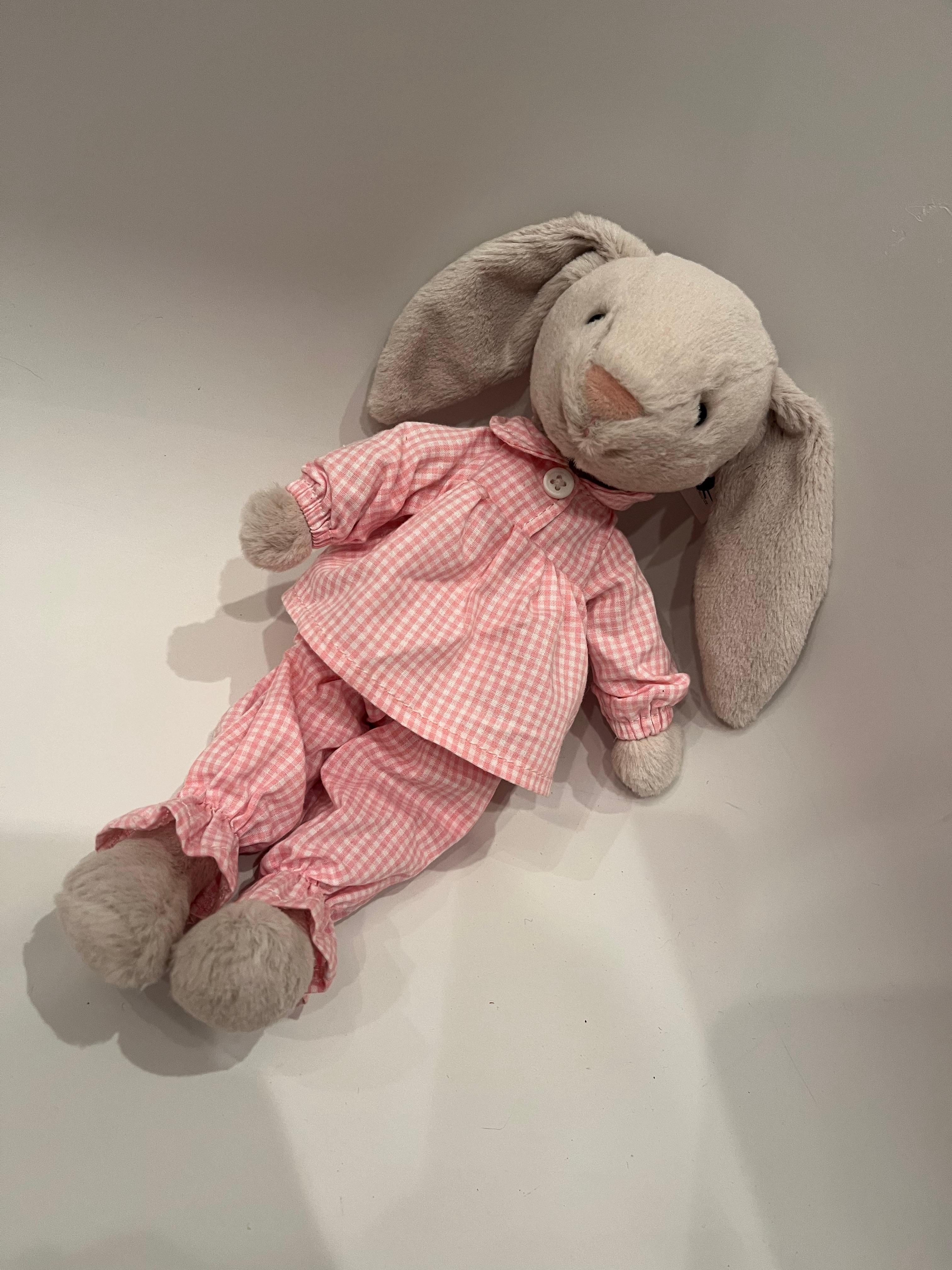 Watch Jellycat Bedtime Lottie Stuffed Bunny Review on Amazon Live