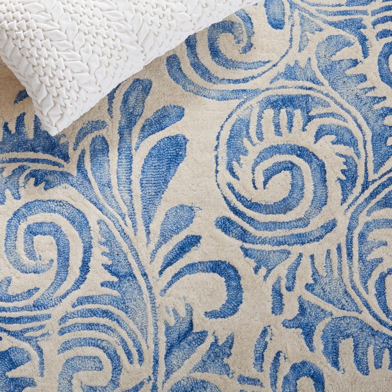 Blue and Ivory Hand-Tufted Wool 8' x 10' Area Rug