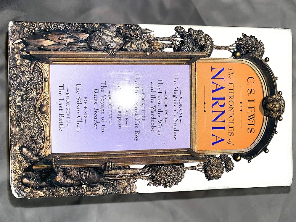 The Chronicles of Narnia Boxed Set [Box set] (text only) Multi