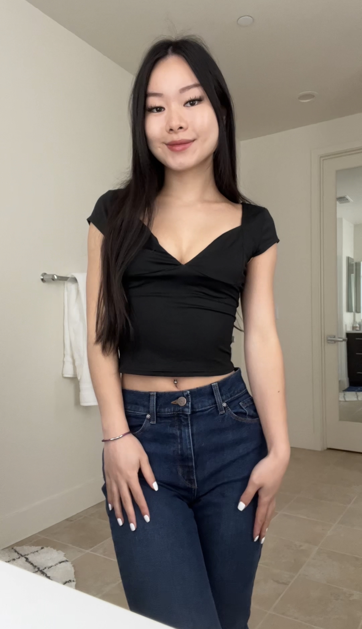 Small Black V-Neck Cami Cropped Short Sleeve Top