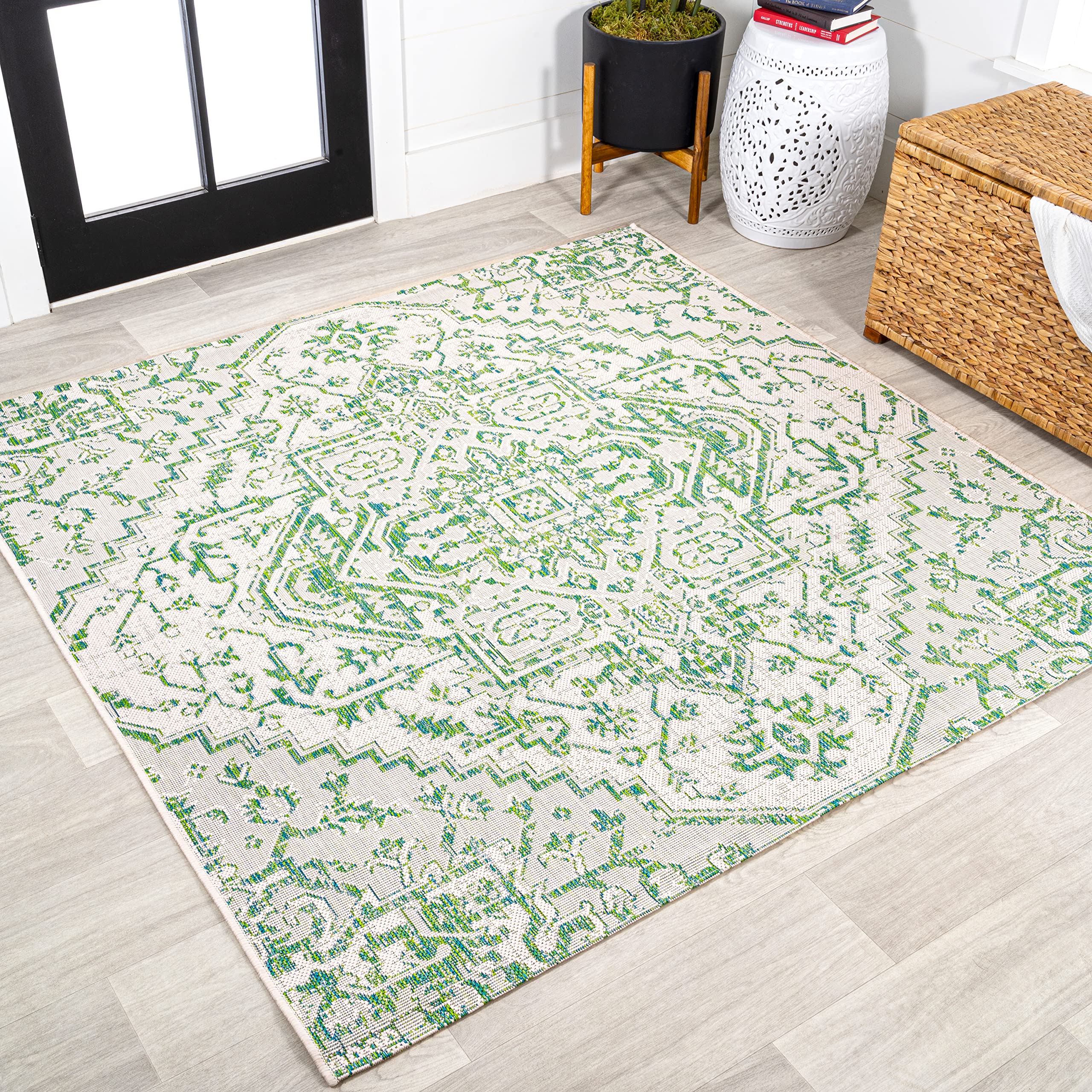 jonathan y boho medallion indoor outdoor square area rug 5x5 green/cream, estrella textured weave for backyard, patio, porch, easy-cleaning, high traffic, pet-friendly, non-shedding (smb105g-5sq)