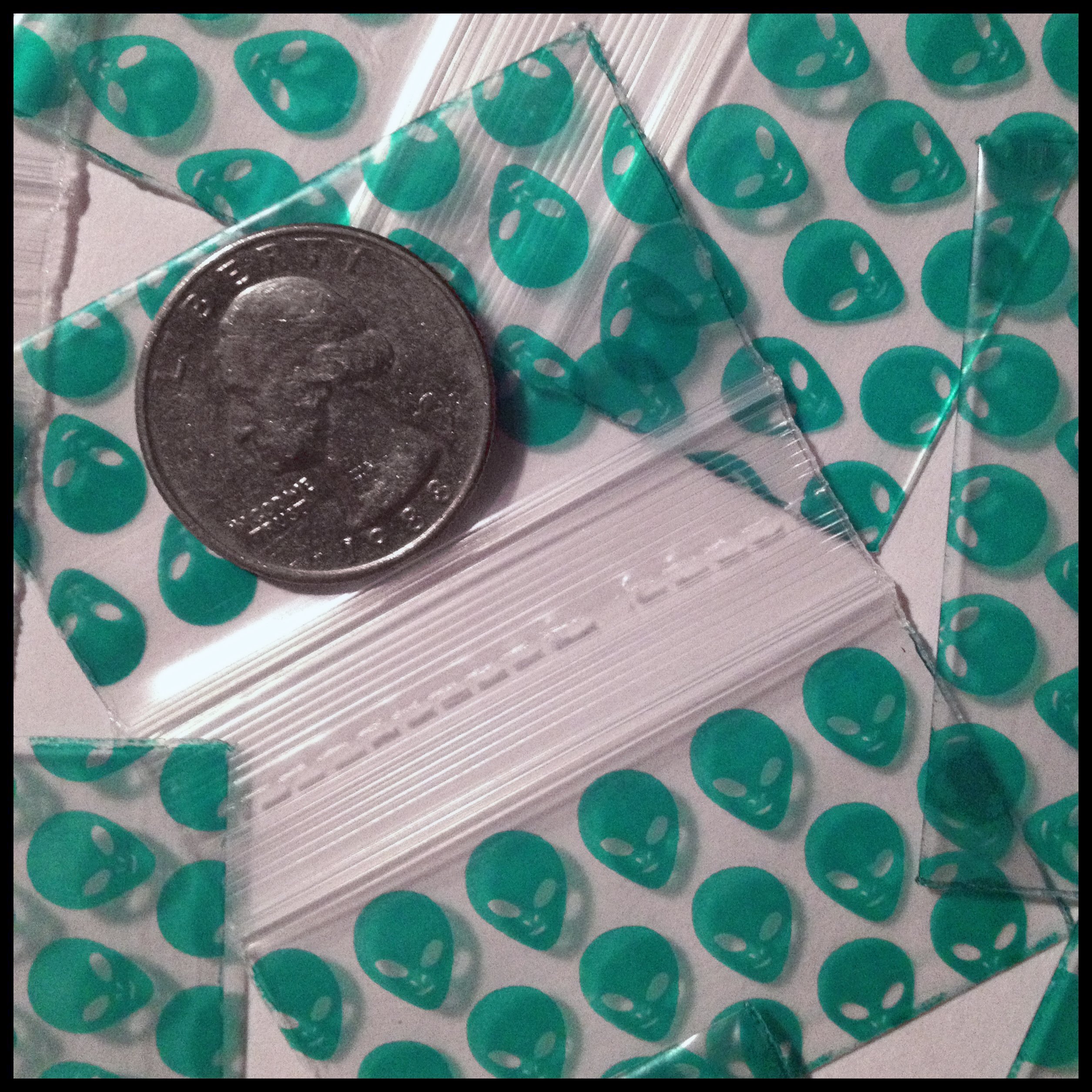 Small Mini Ziplock 100 2010 Designs & Colors Bags You Choose 2" X 1" Baggies Apple Brand (Green Alien)