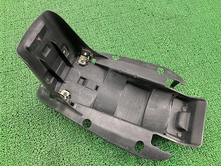 NC31 純正リアフェンダー　CB400SF CB400SF 未塗装 リアフェンダー NC39 NC42 リヤ NC31 - メルカリ