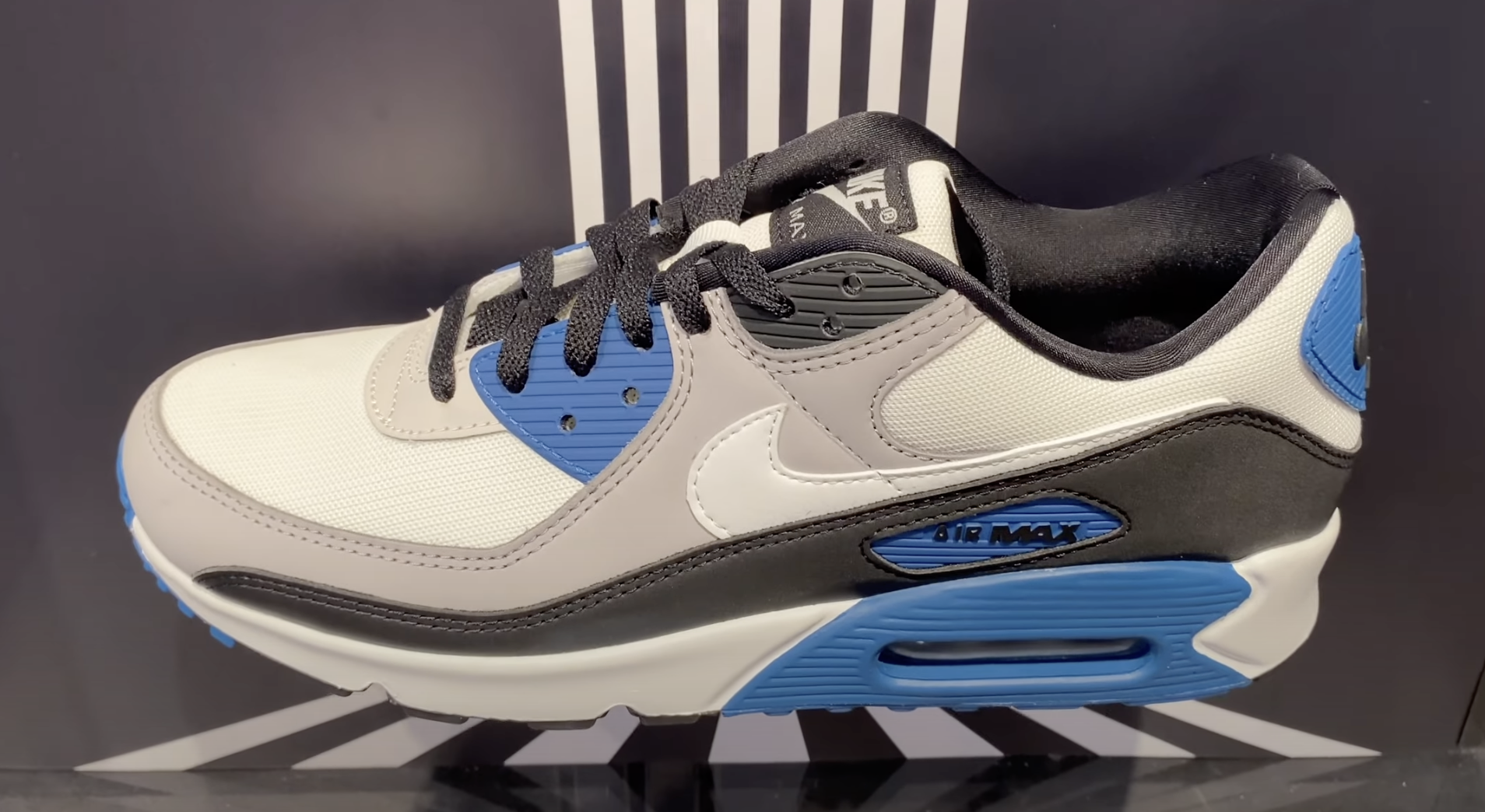 【NIKE AIR MAX90 LTR】 Air Max 90 LTR Men's Shoes. Nike CA