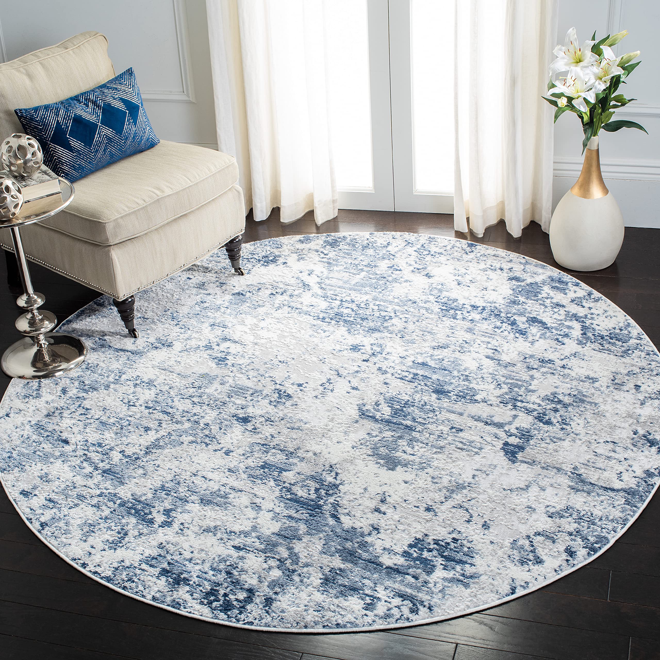 Safavieh Modern Rug for Living Room Dining Room, Bedroom - Amelia Collection, Short Pile, in Blue, 91 X 91 cm