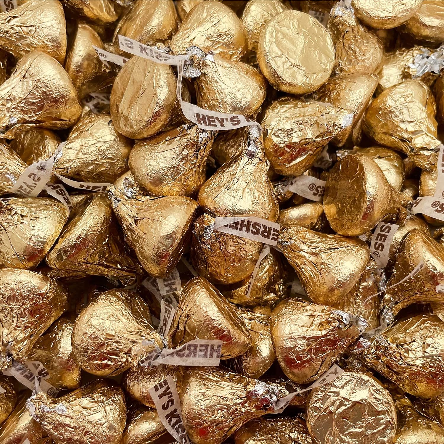 CrazyOutlet Gold HERSHEY'S KISSES Creamy Milk Chocolate, Limited Edition Candy Bulk, 2 Lbs