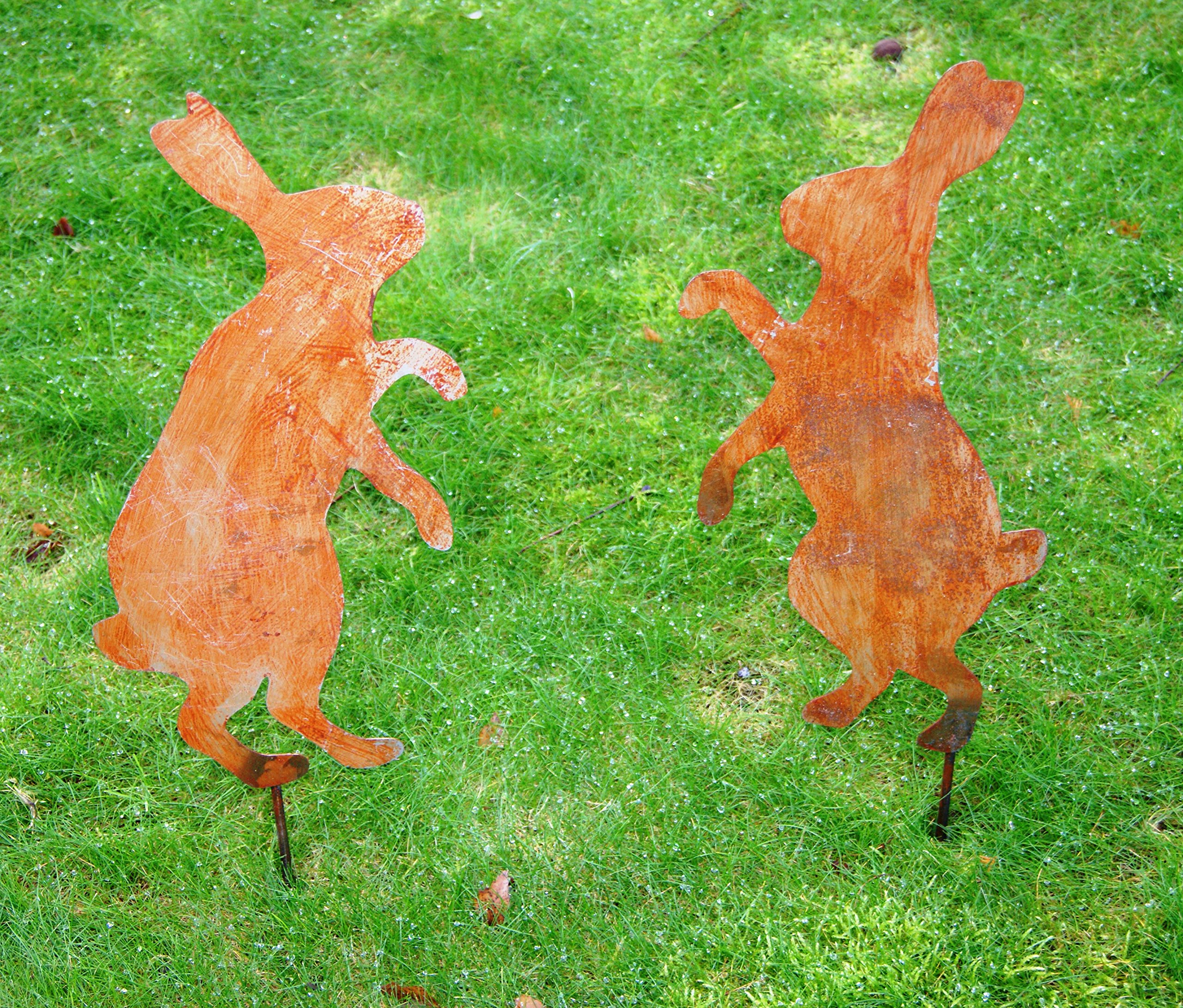 GAP GARDEN PRODUCTS Outdoor garden metal rustic (rust) decorative pair of Boxing hares silhouettes, supplied bare metal that will age to give a beautiful rustic patina finish