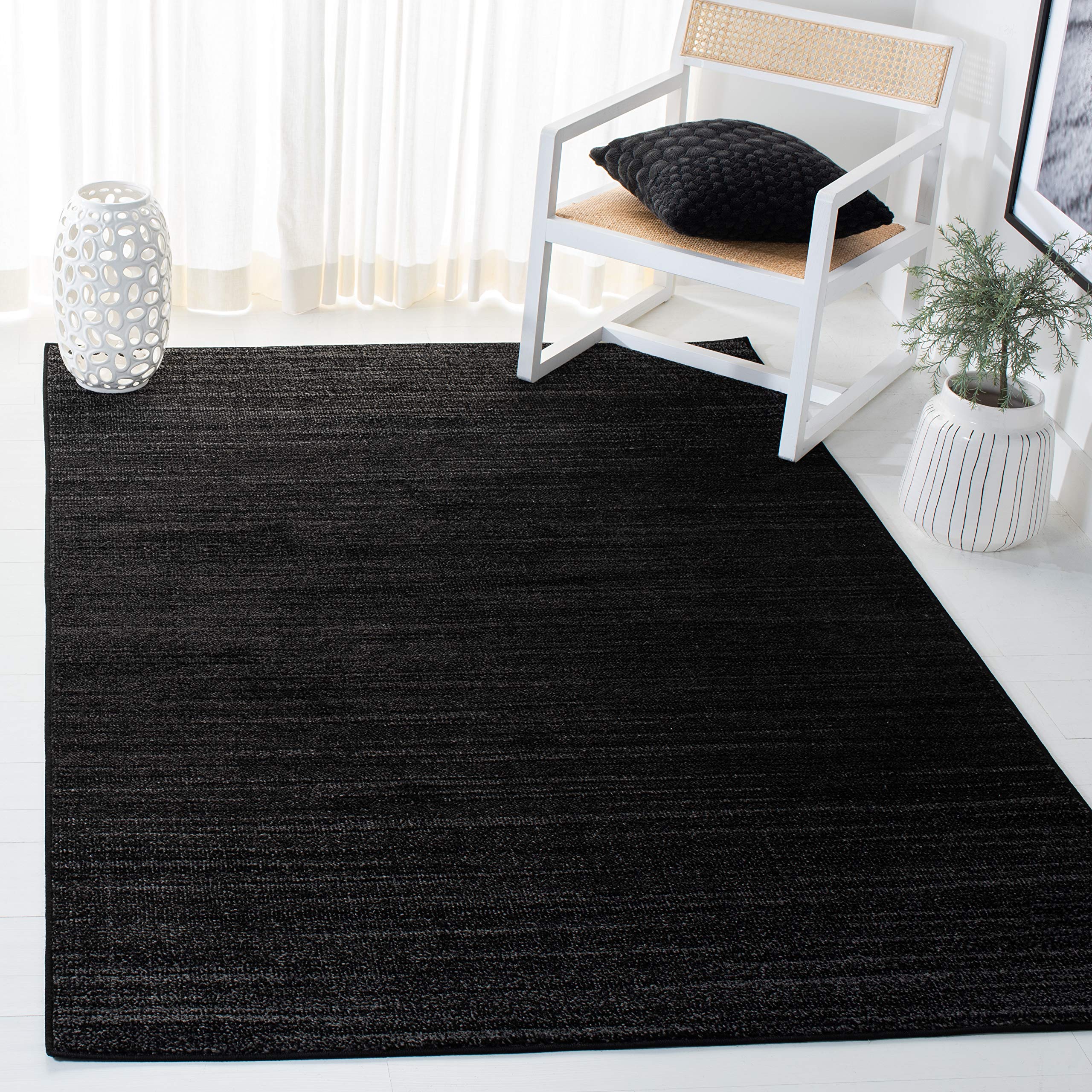 Tapis Salon Noir et Ivoire Poil Court SAFAVIEH 76 X 122 cm