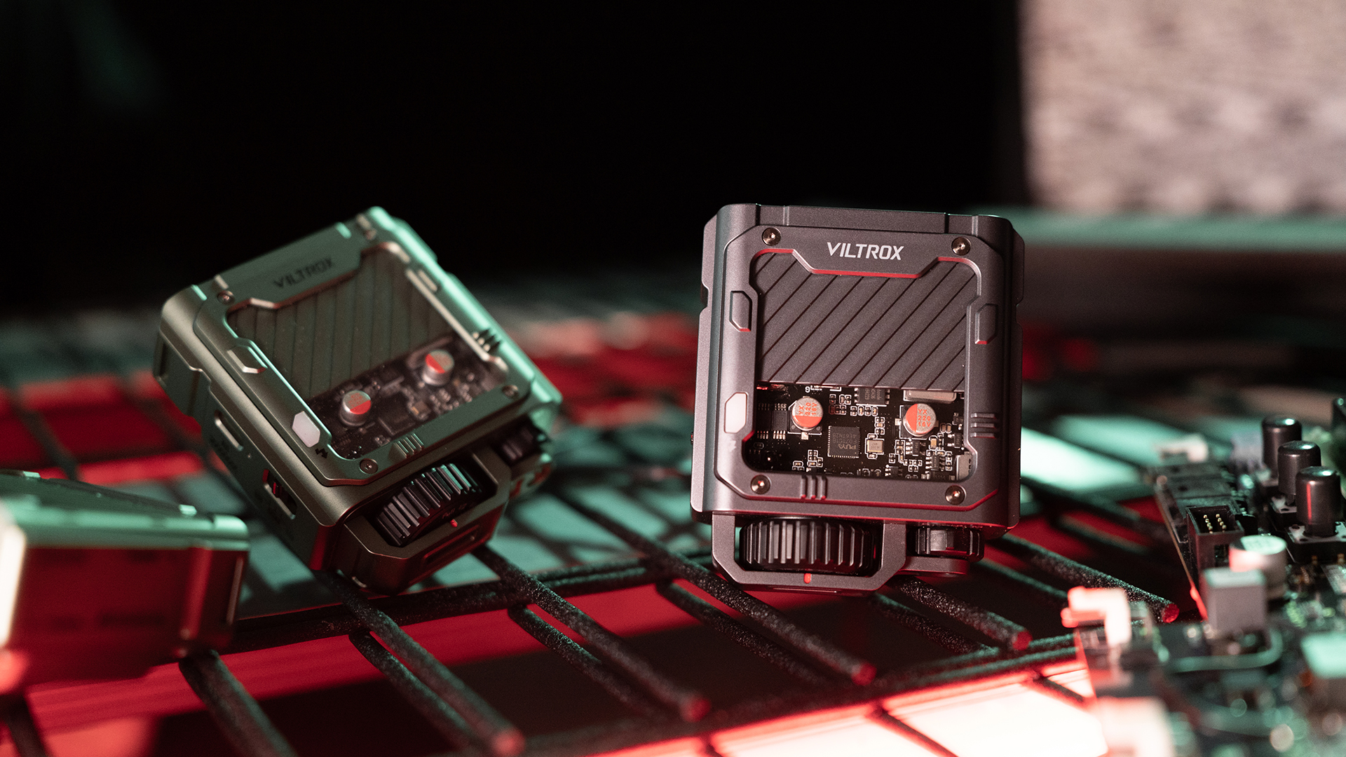 Amazon | VILTROX Spark Z3 カメラフラッシュ, 小型 TTL調光 オン