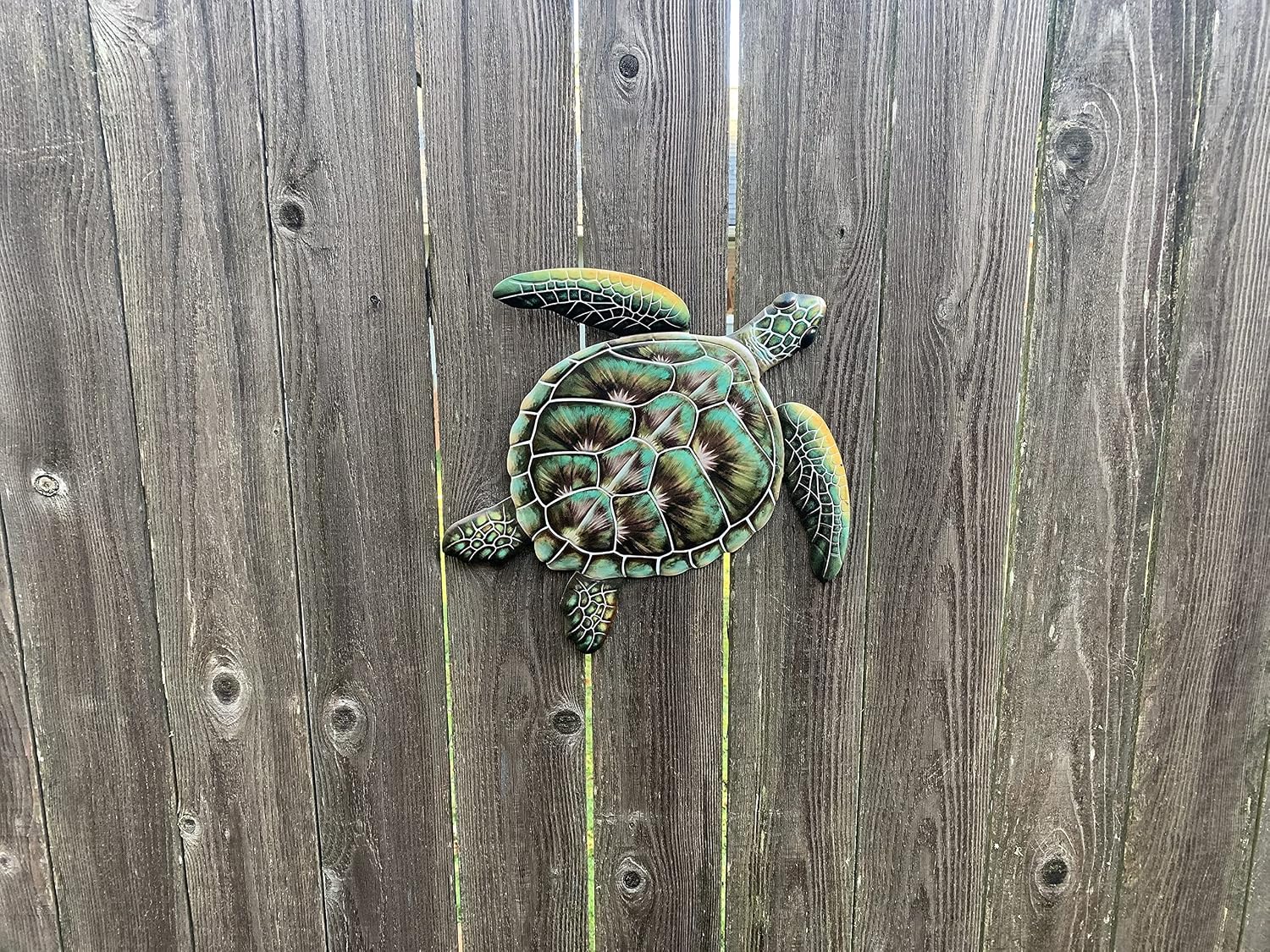 GSC Metal Sea Turtle Green Decor Indoor Outdoor Wall Art Plaque Sculpture Mount for Inside Home Living Room Bedroom Bathroom Kitchen Or Outside Patio Fence Porch, 17 X 17 inches