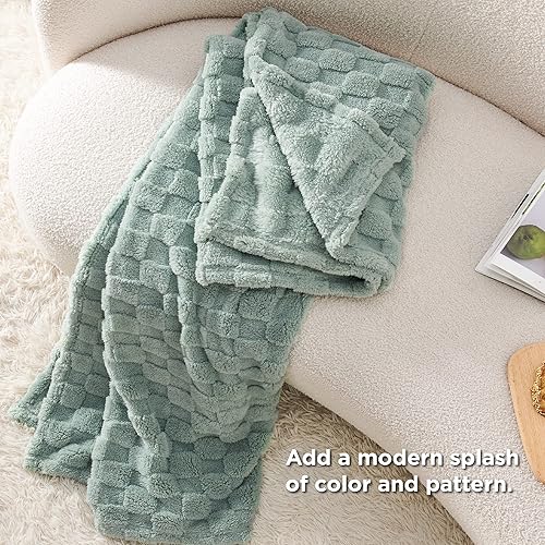 Miniatura 4 de Bedsure Manta de forro polar tamaño (verde salvia y gris oscuro)