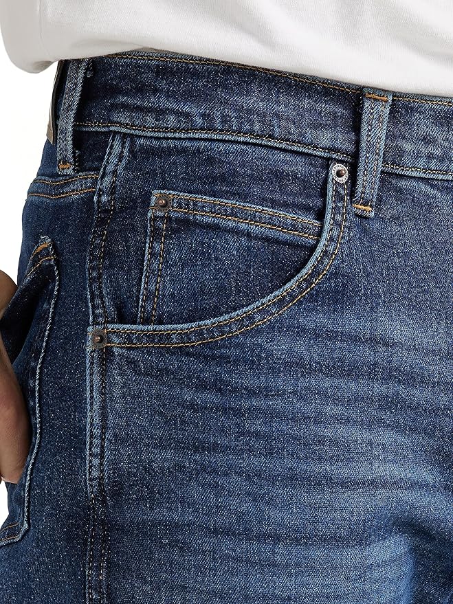 Wrangler Men's Free-to-Stretch Relaxed Fit Jean, Dark Indigo, 38W x 32L