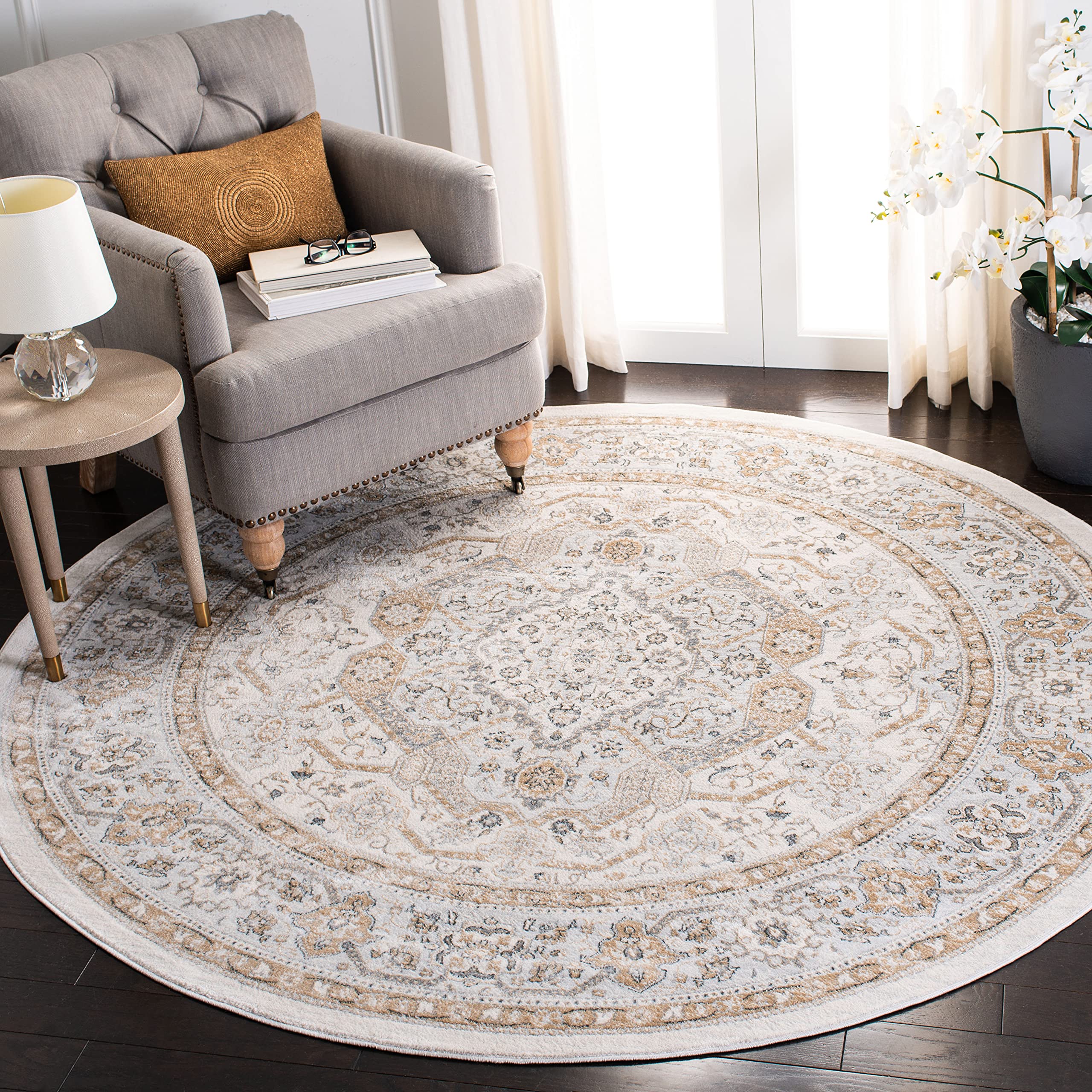 SAFAVIEH Isabella Collection Area Rug - 6'7" Round, Cream & Beige, Oriental Design, Non-Shedding & Easy Care, Ideal for High Traffic Areas in Living