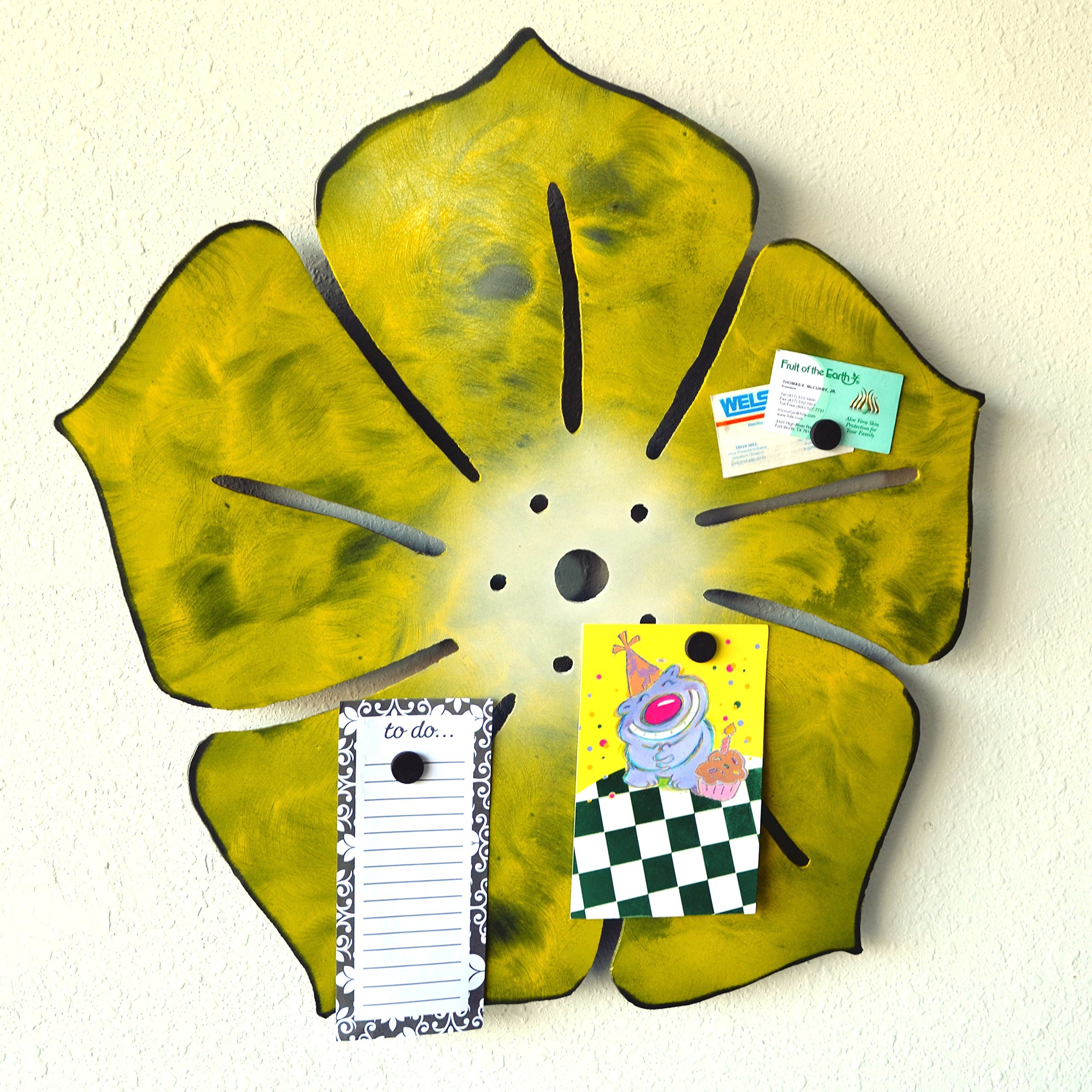 Metal wall hanging flower - Yellow magnetic board - Flower note board - 24