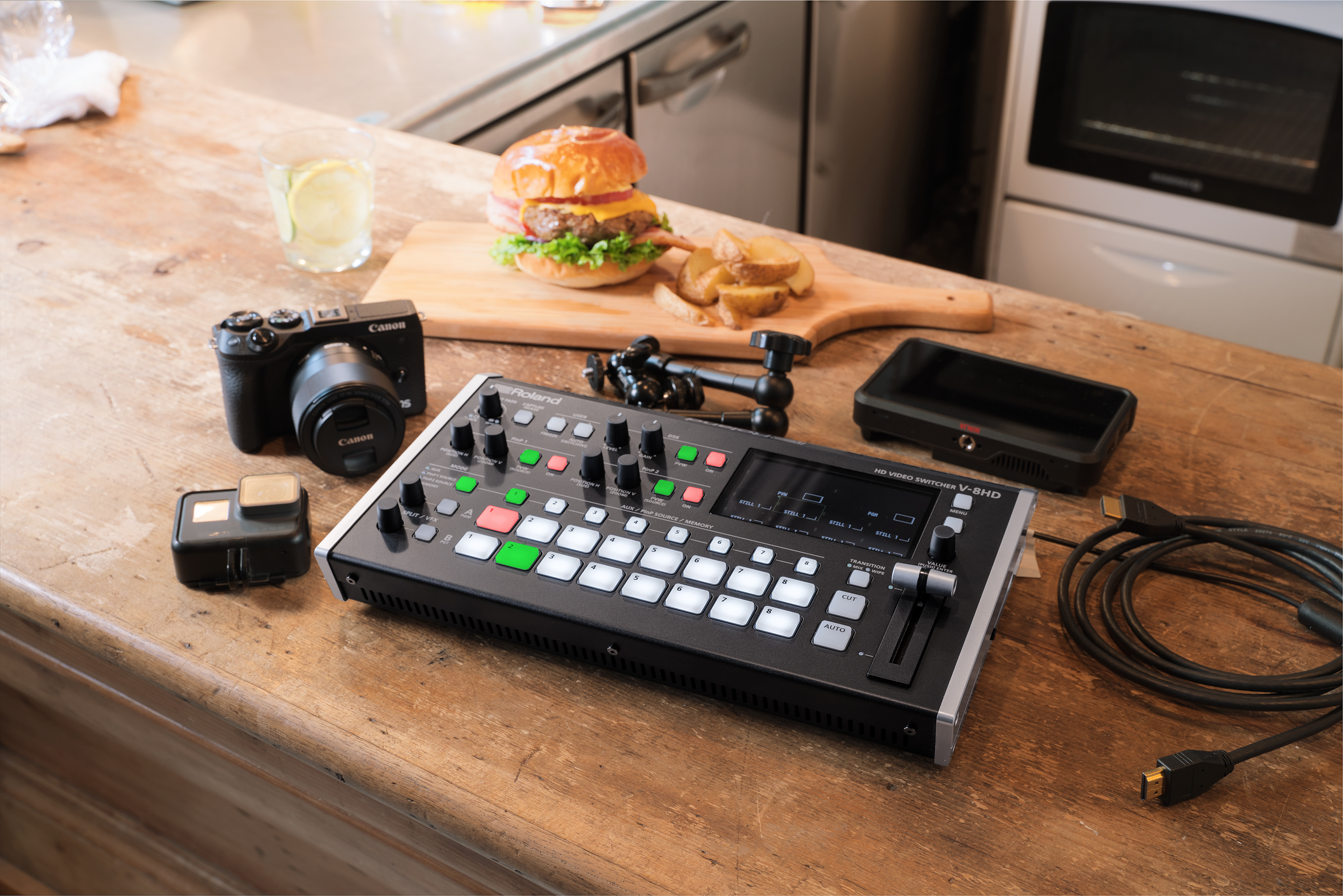 ローランド ROLANDV-8HD [HDビデオスイッチャー] | Roland V-8HD Reportコンプリート版◎ライブやイベントでより ビデオスイッチャーRoland V-8HD開封レビュー｜カメラレンタルならAPEX