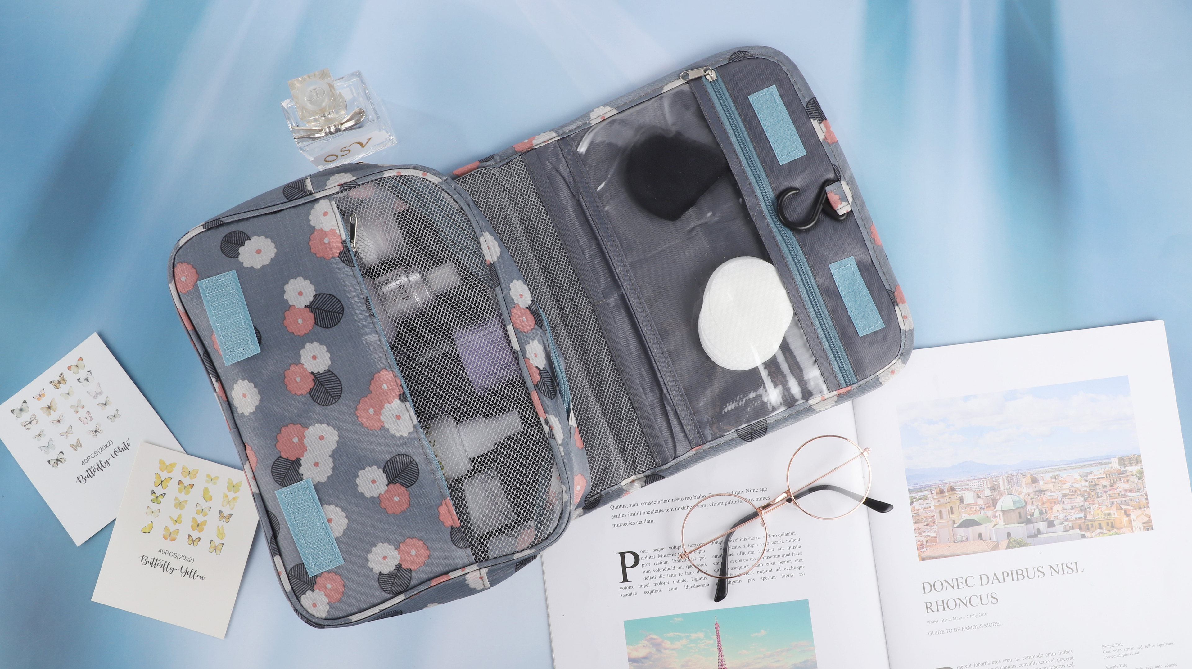 Hanging Toiletry Bag for Women, Portable Cosmetic Summer Beach Bag, Floral