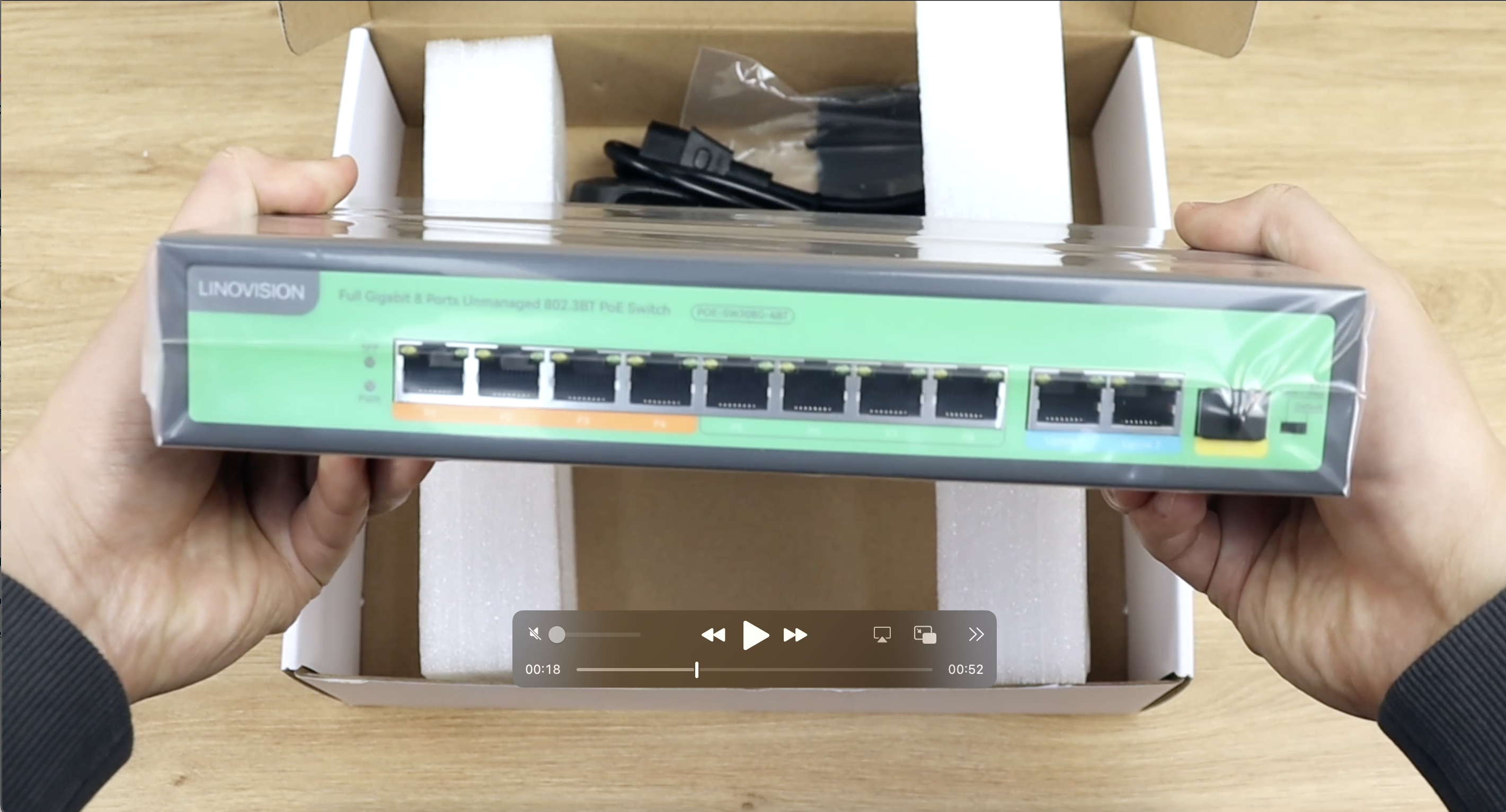 Amazon.com: LINOVISION 8 Ports Full Gigabit PoE++ Switch, Built-in