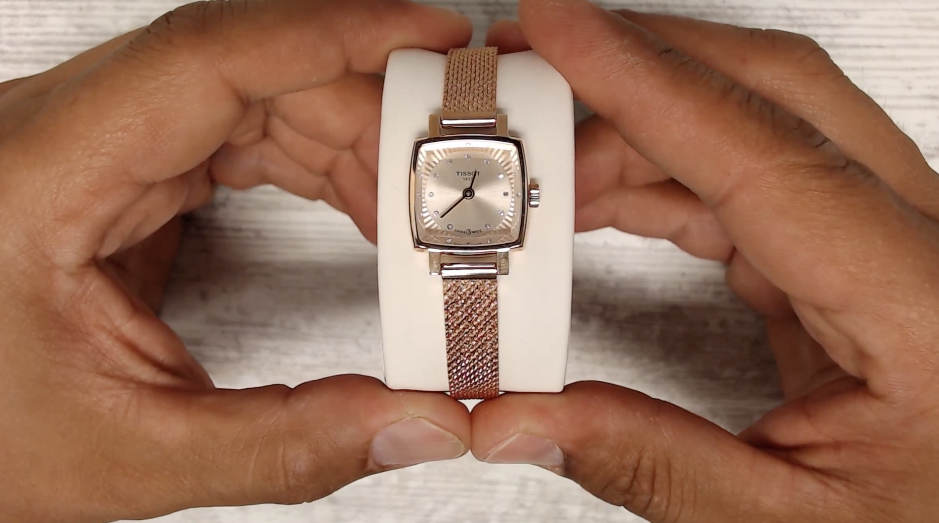 Watch Review Tissot Women display picture 1