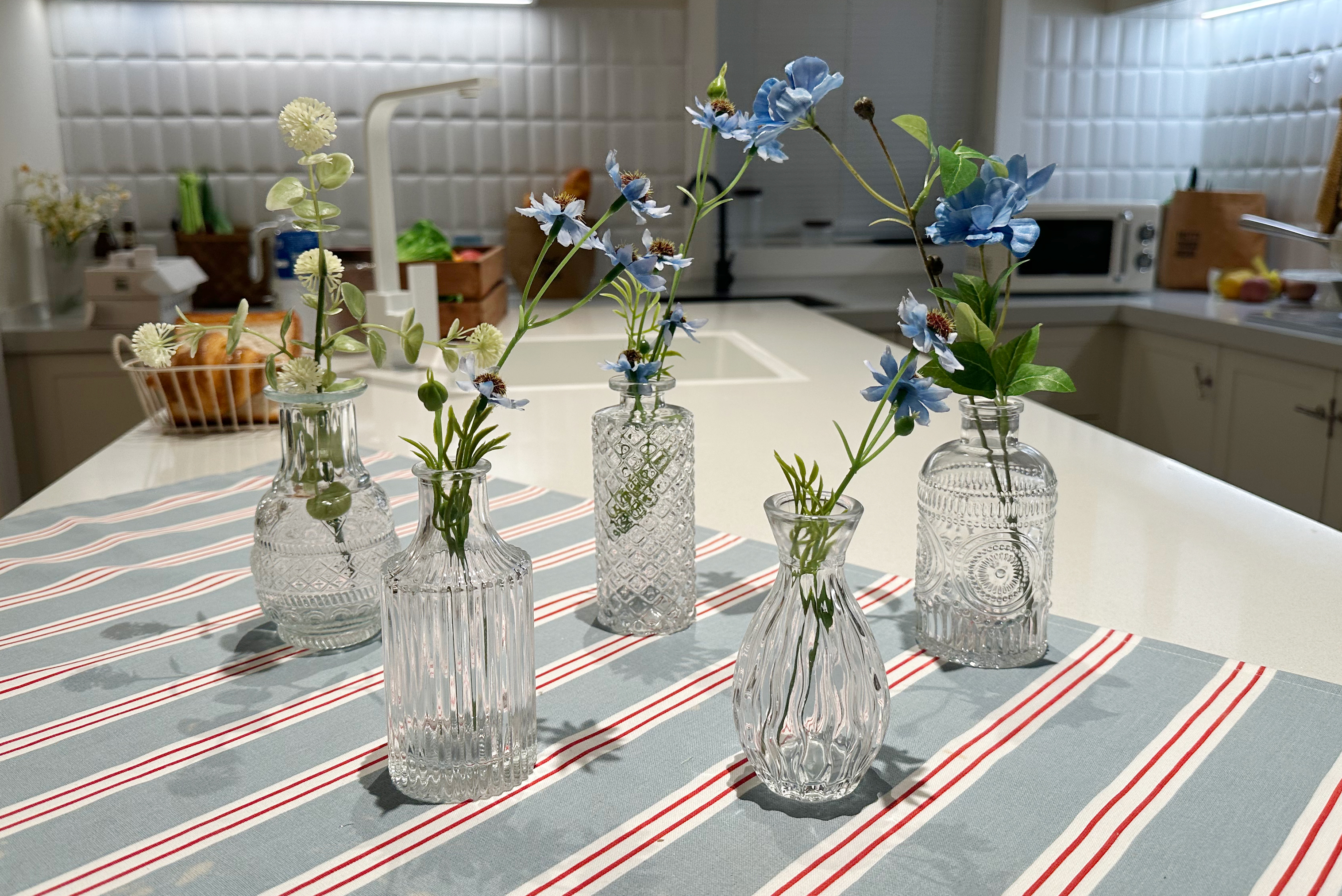 Set Di 6 Mini Vasi In Vetro Per Centrotavola - Decorazioni Matrimonio, Compleanni, Eventi, Con Cordoncino Di Iuta - Foto 6