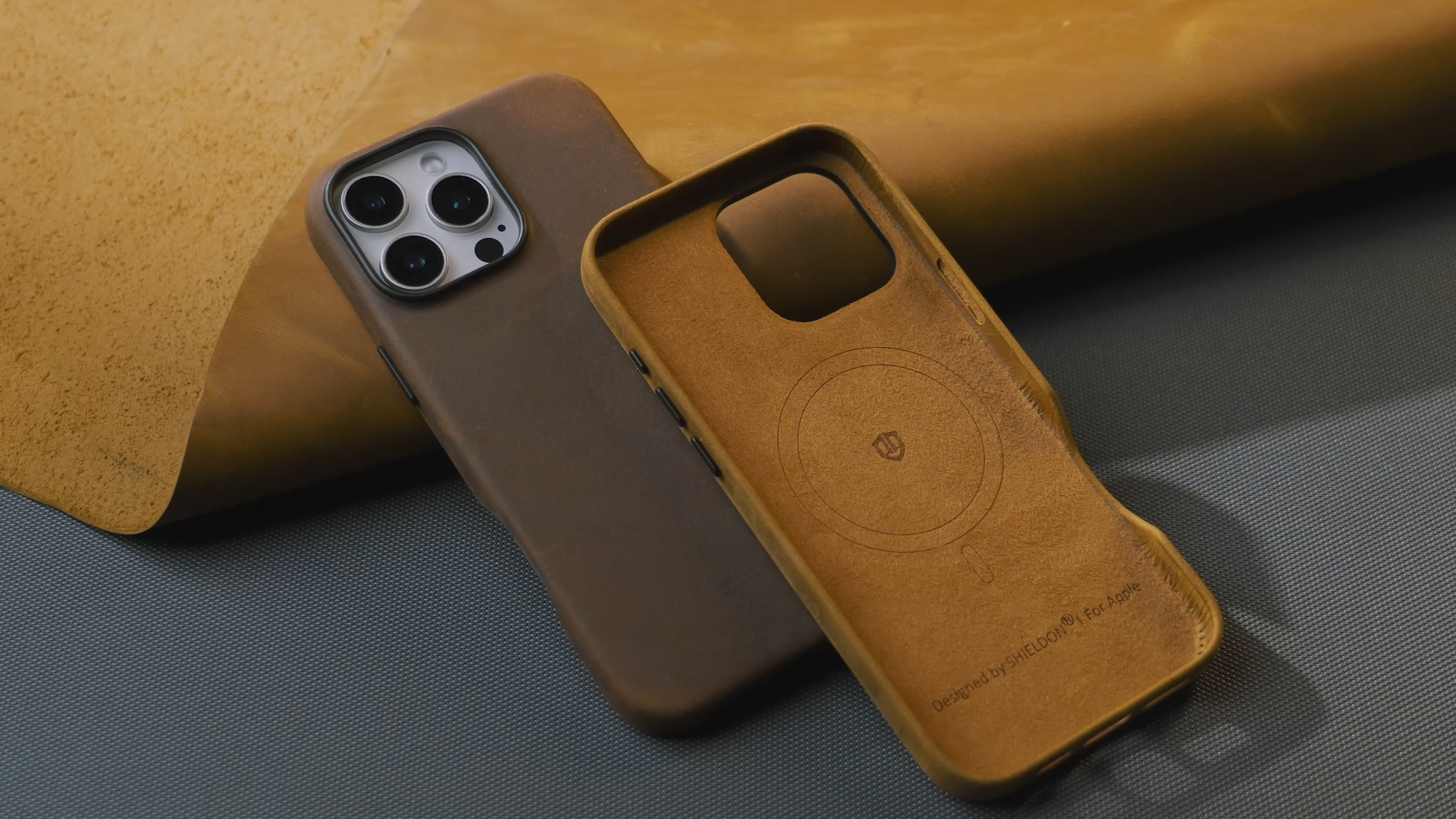 Amazon.co.jp: SHIELDON iPhone 16 ProMax 対応 ケース 本革