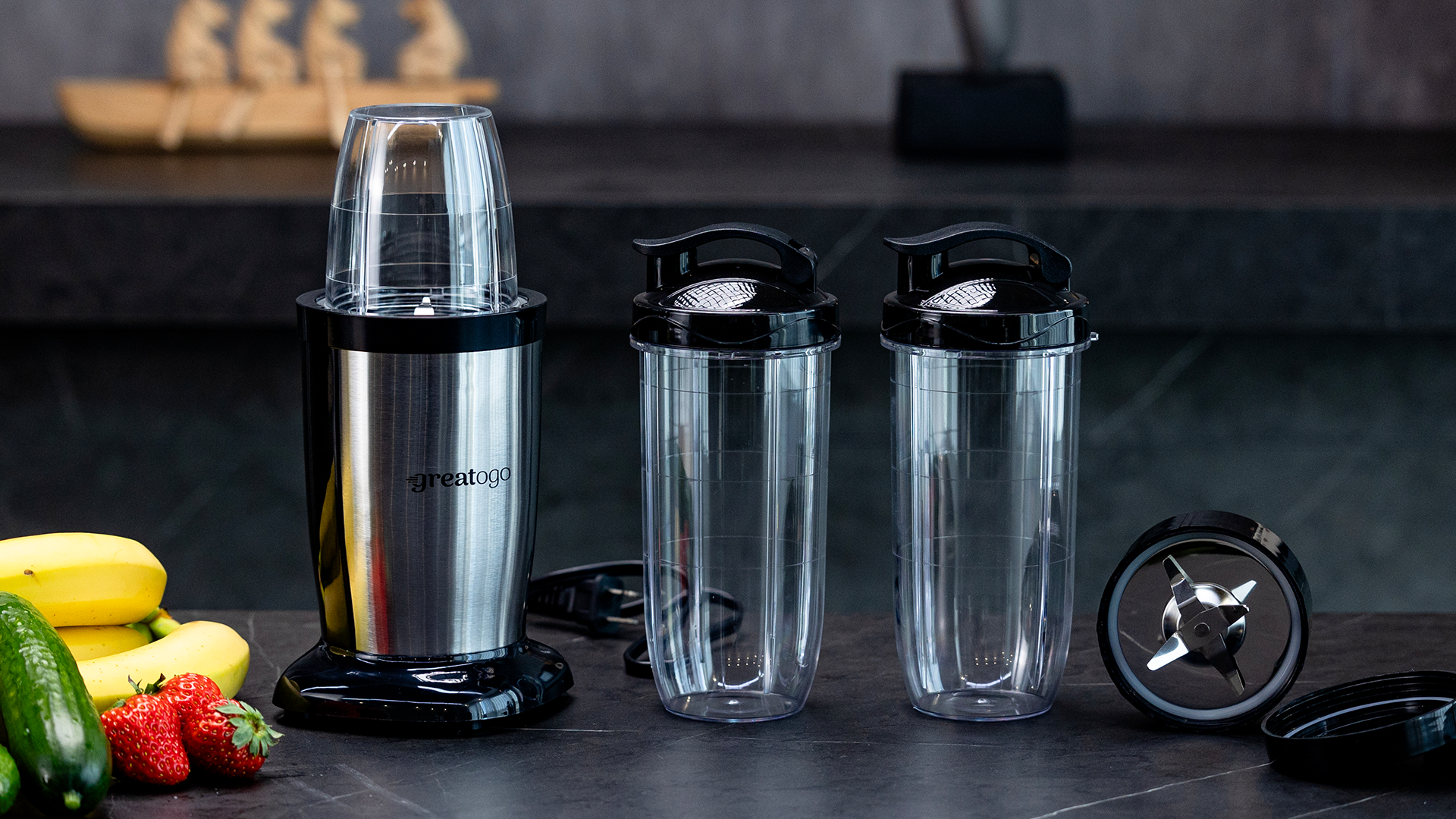 Amazon.com: Greatogo Compact Personal Blender for Smoothies