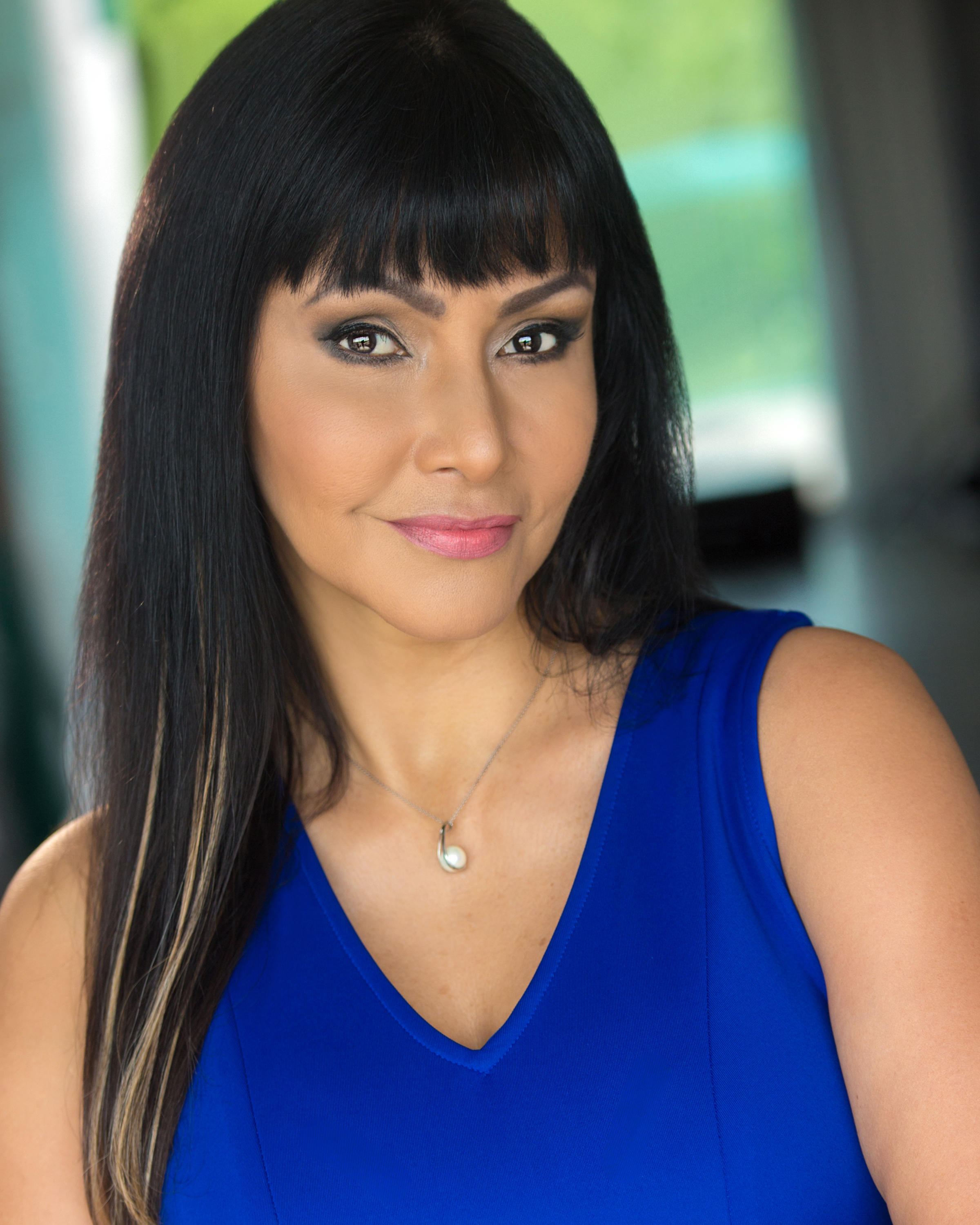 Amazon.ca: Lilia Sixtos: books, biography, latest update