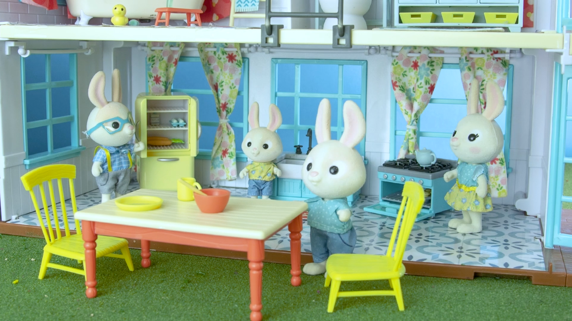 Amazon.com: Sunny Days Entertainment Honey Bee Acres Sweet Home