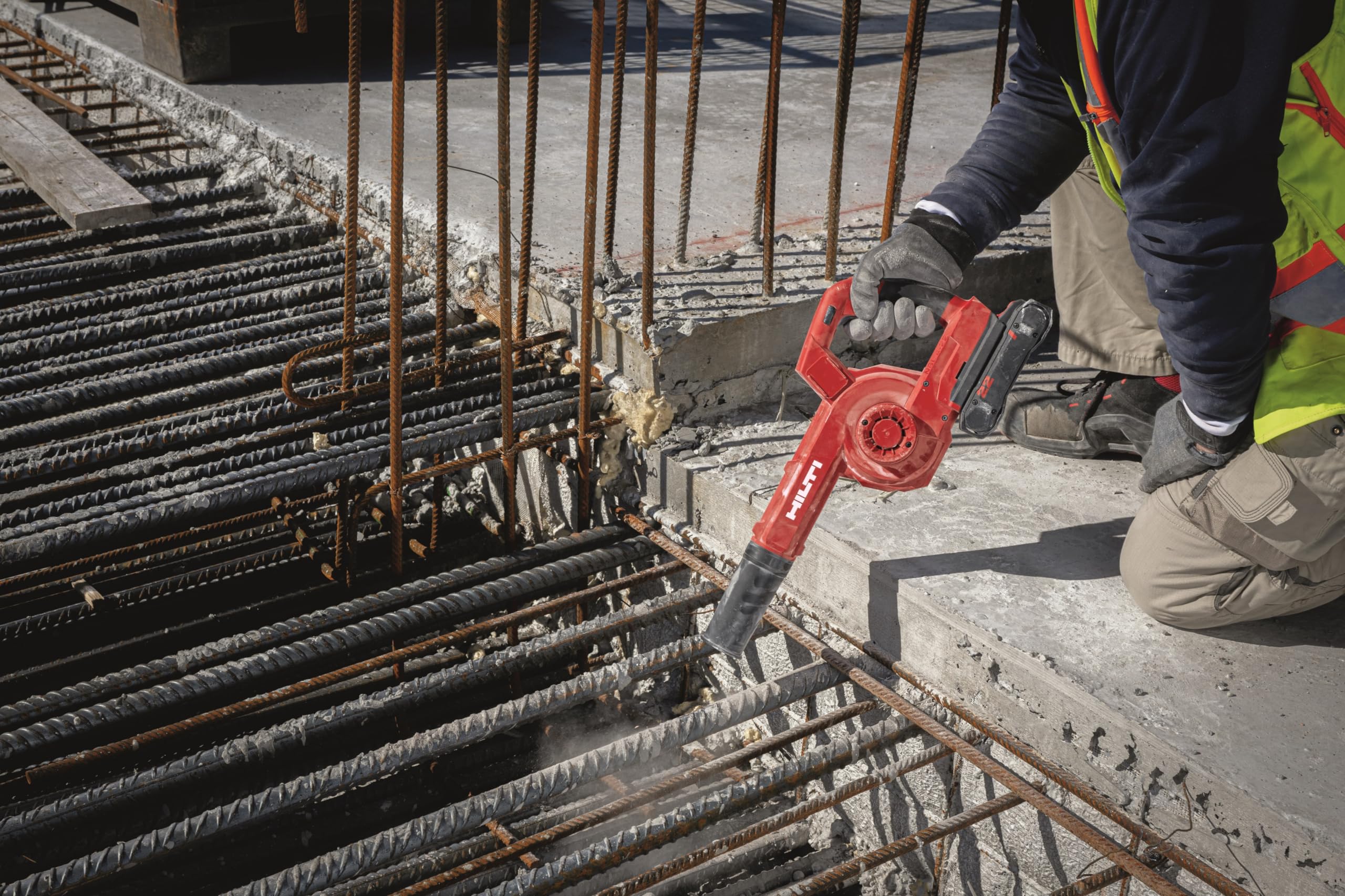 Hilti NBL 4-22 Cordless Blower, Controlled Debris Removal Hilti NBL 4-22 Cordless Blower, Controlled Debris Removal