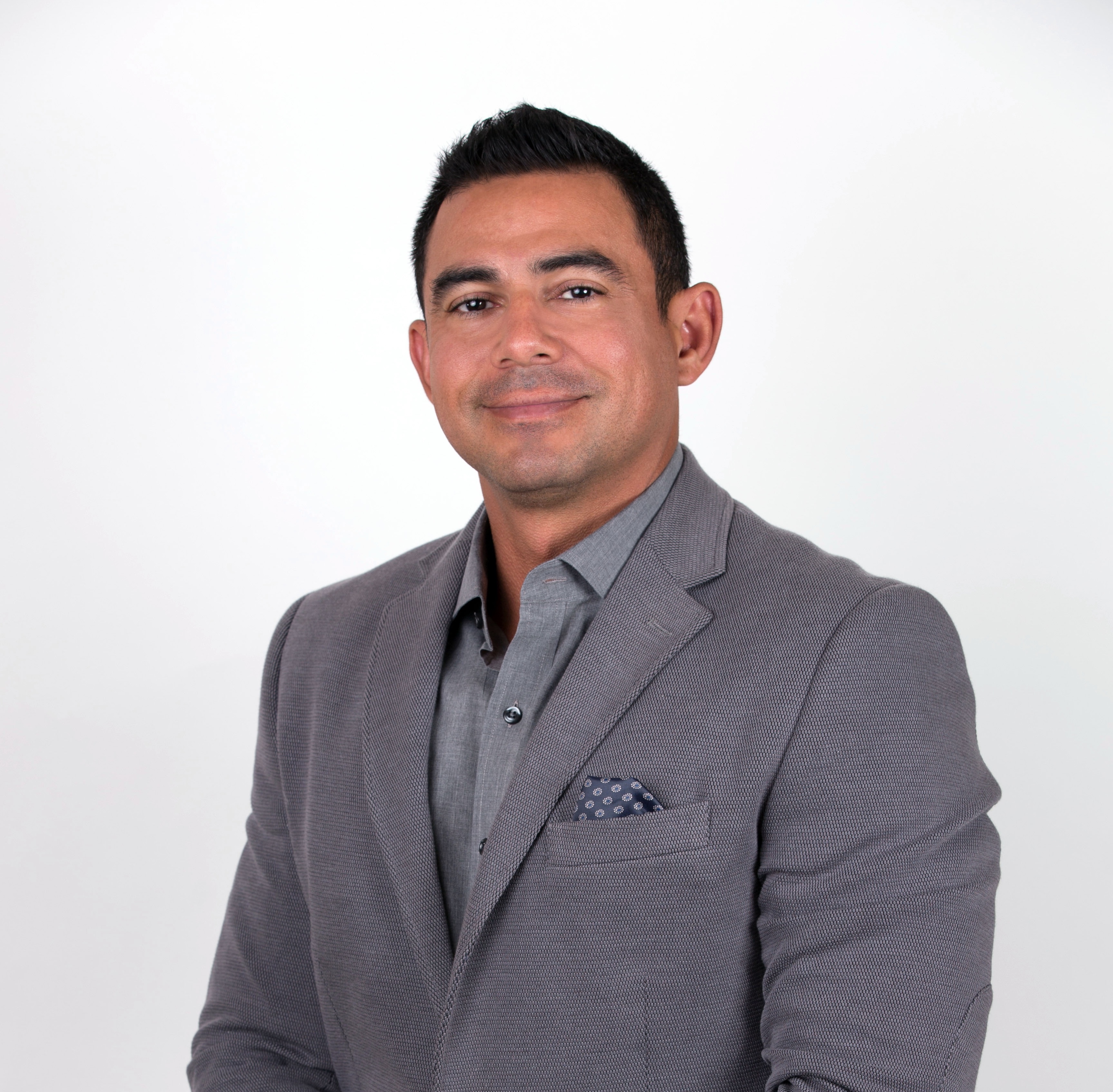 Amazon.com: Alex Alfaro: books, biography, latest update