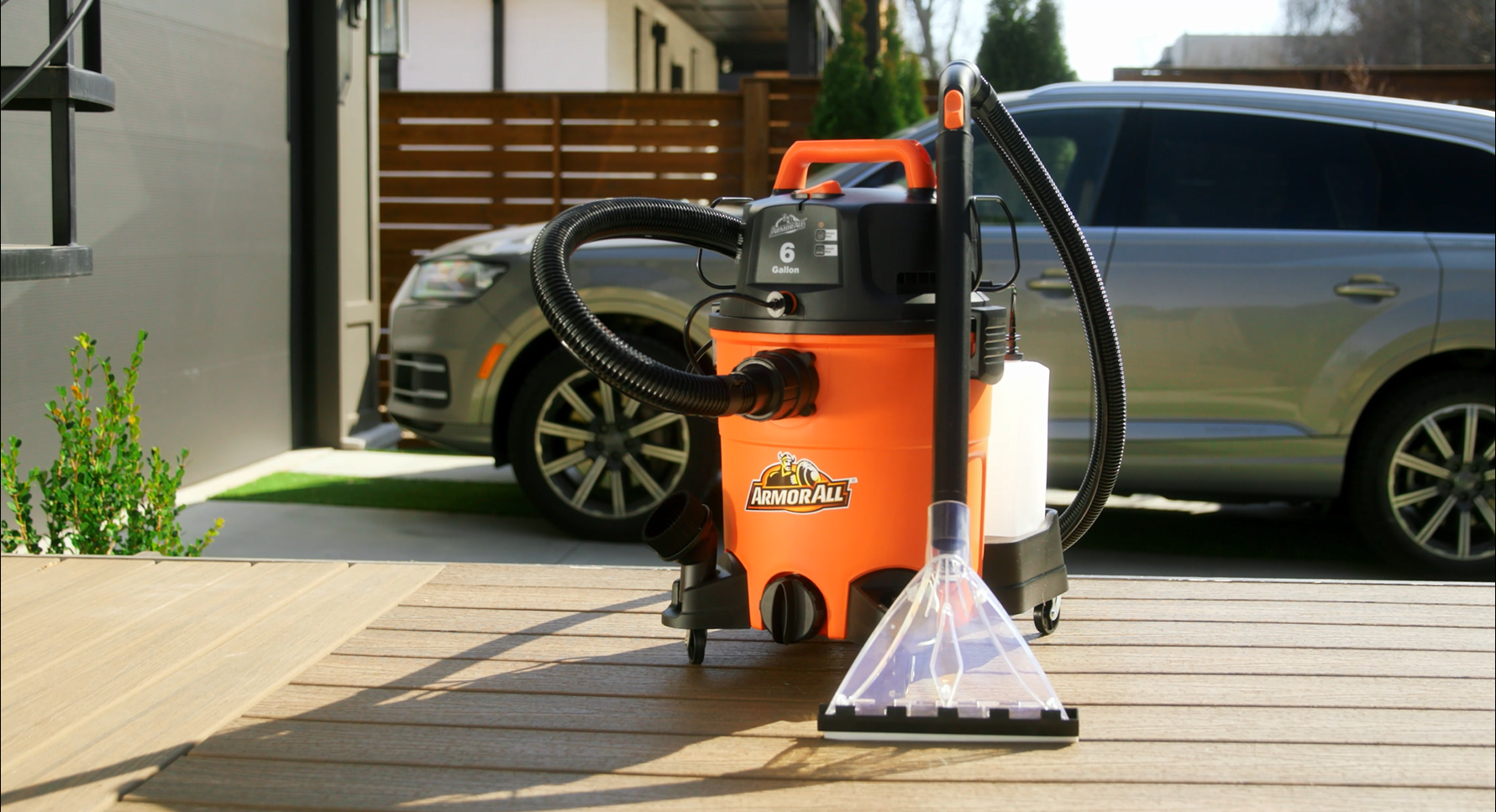 アウラインターナショナル　クリーナー　ウォッシュ　ソープ Armor All 6-Gallon* 5.5 Peak HP† 3-in-1 Wet/Dry/Upholstery Shampoo